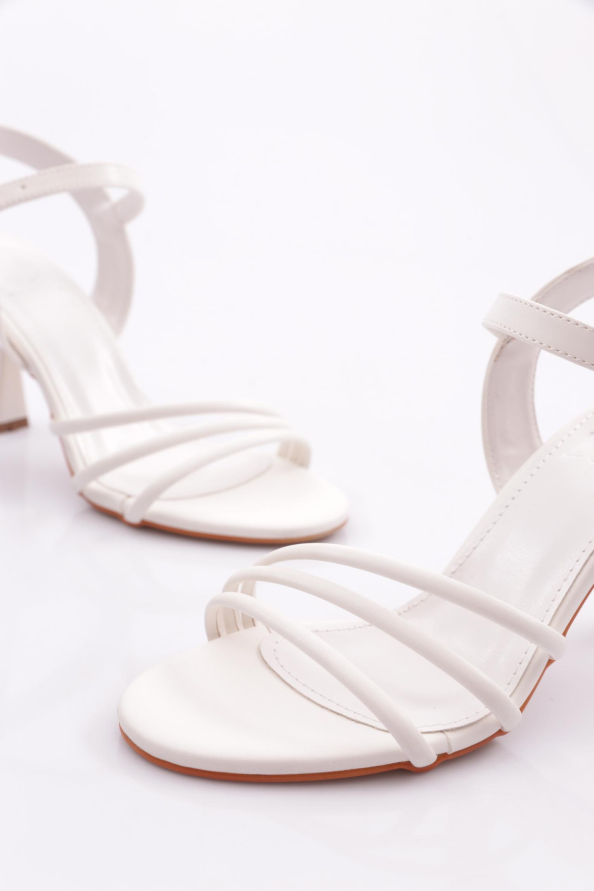 923 Kadin Şeritli Topuklu Ayakkabi - Görsel 5