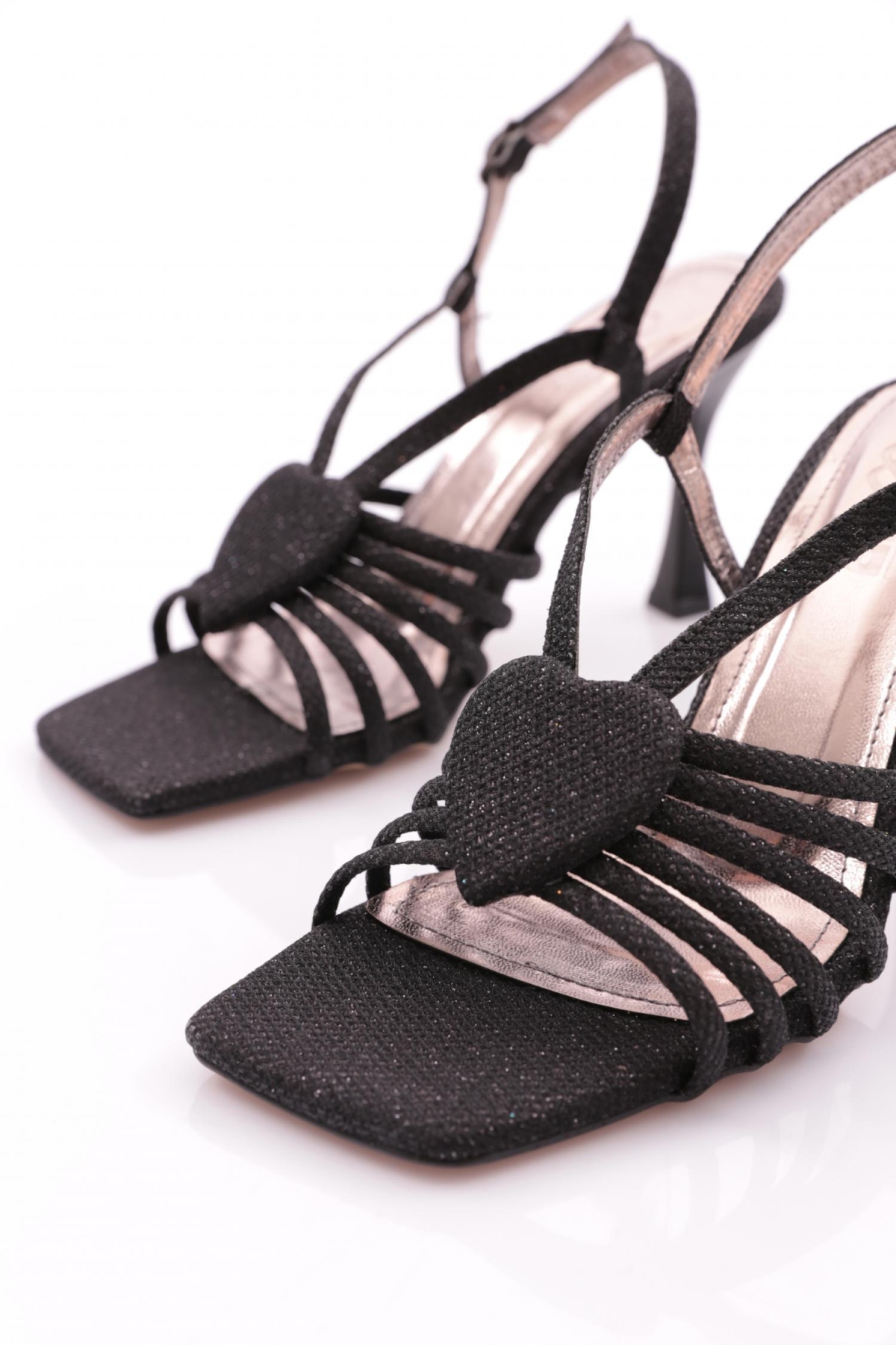 4031 Kalp Desenli Topuklu Ayakkabi - Görsel 5