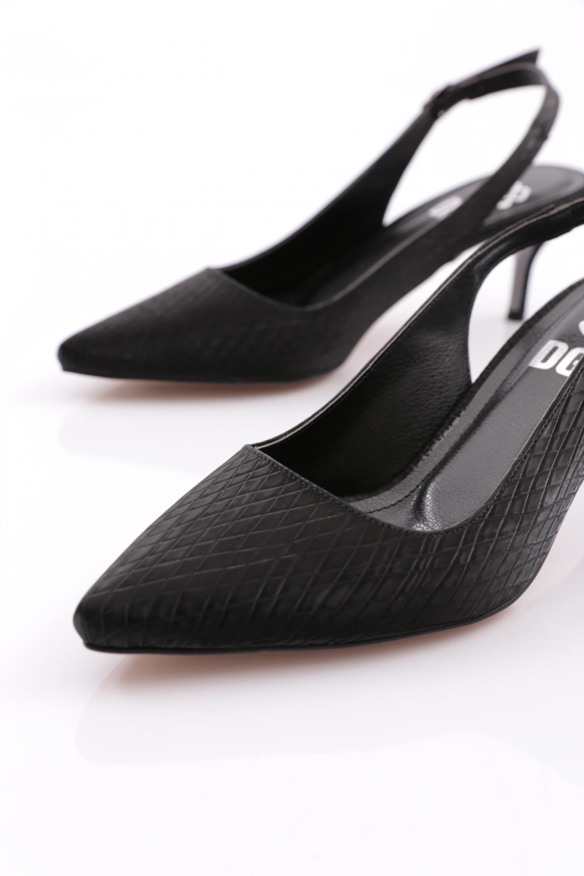 5004 Kadin Arkasi Açik Topuklu Ayakkabi - Görsel 5