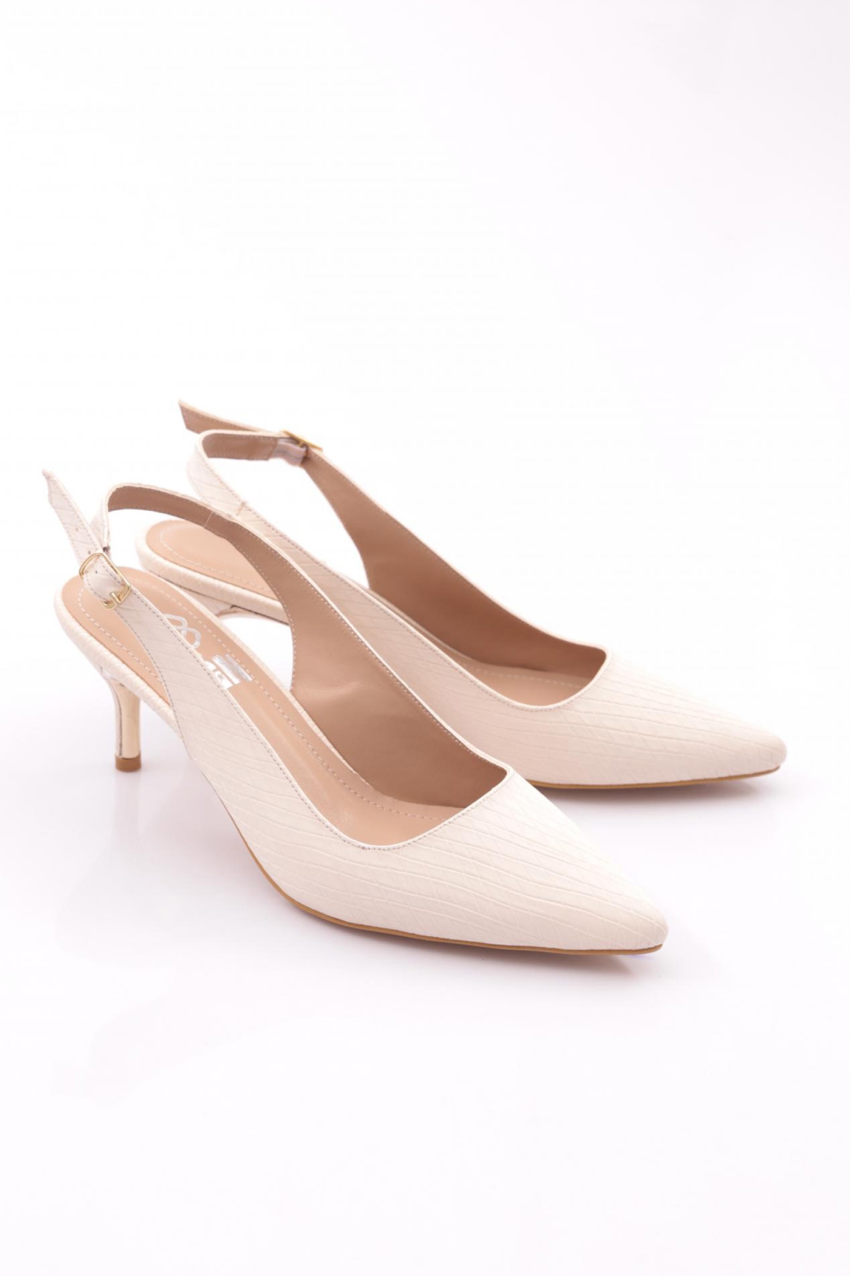 5004 Kadin Arkasi Açik Topuklu Ayakkabi - Görsel 3