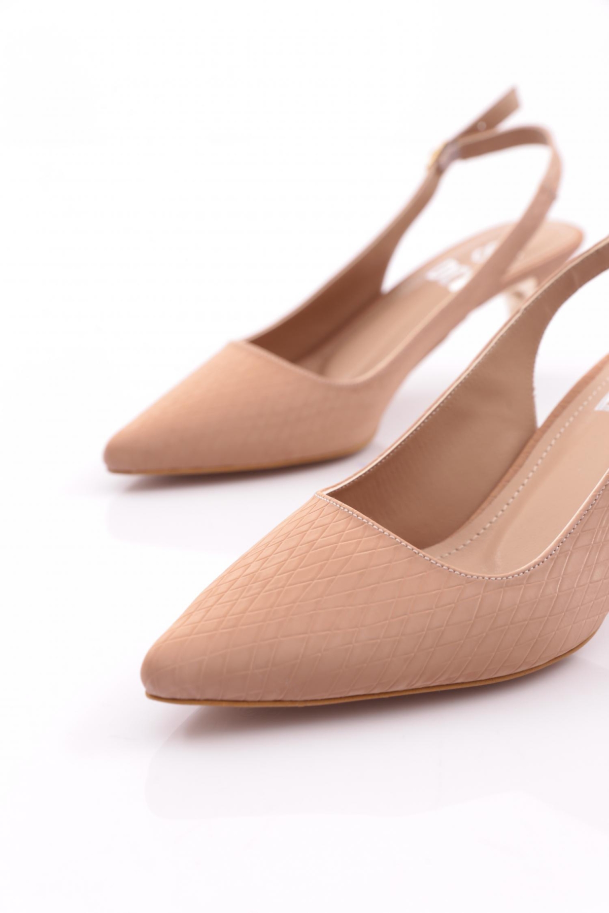 5004 Kadin Arkasi Açik Topuklu Ayakkabi - Görsel 5