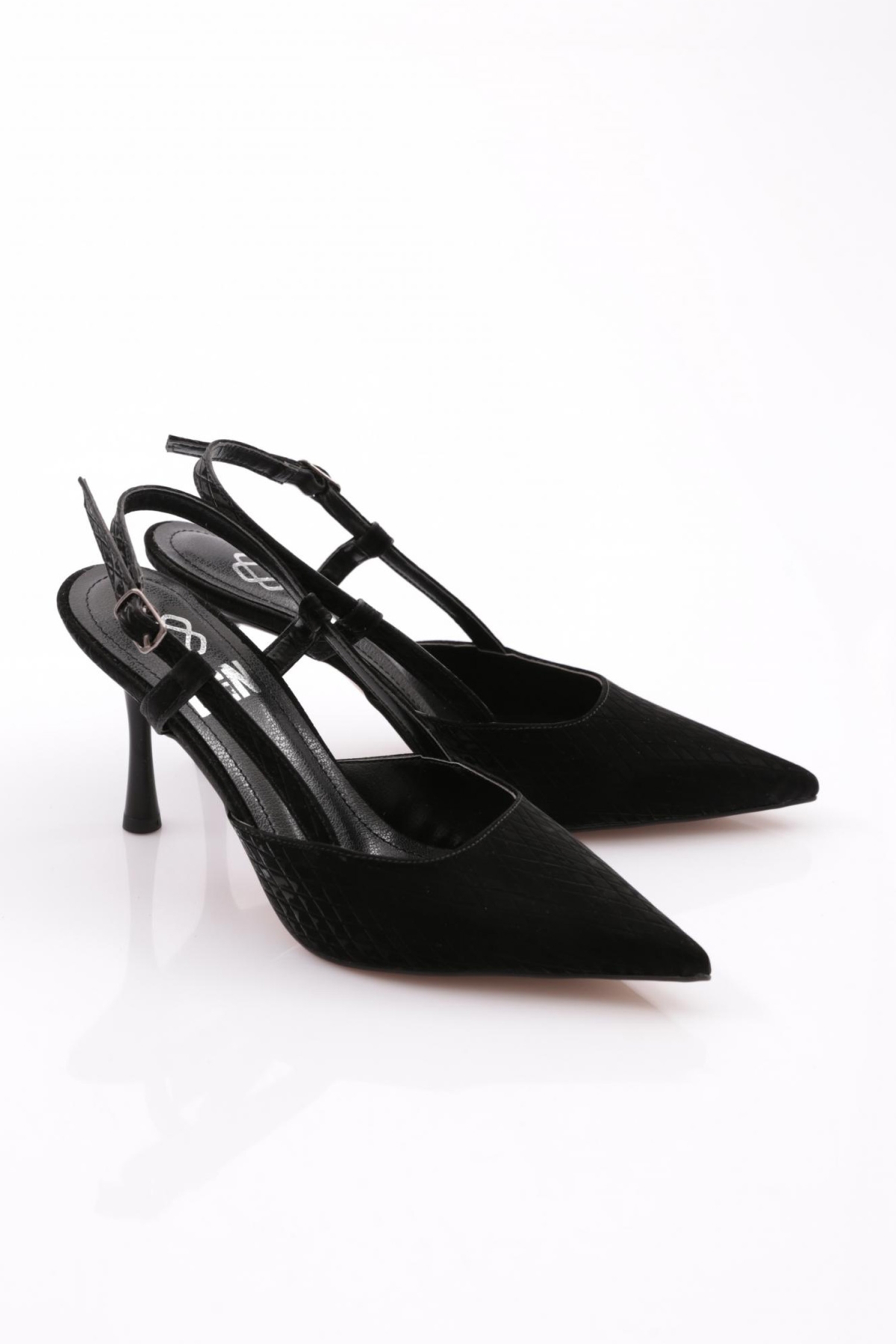 7001 Kadin Arkadan Bağlama Topuklu Ayakkabi - Görsel 3