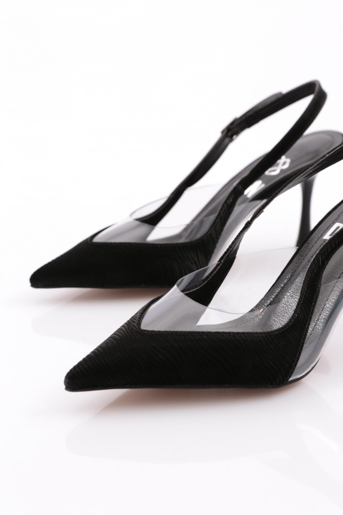 7020 Kadin Arkasi Açik Topuklu Ayakkabi - Görsel 5