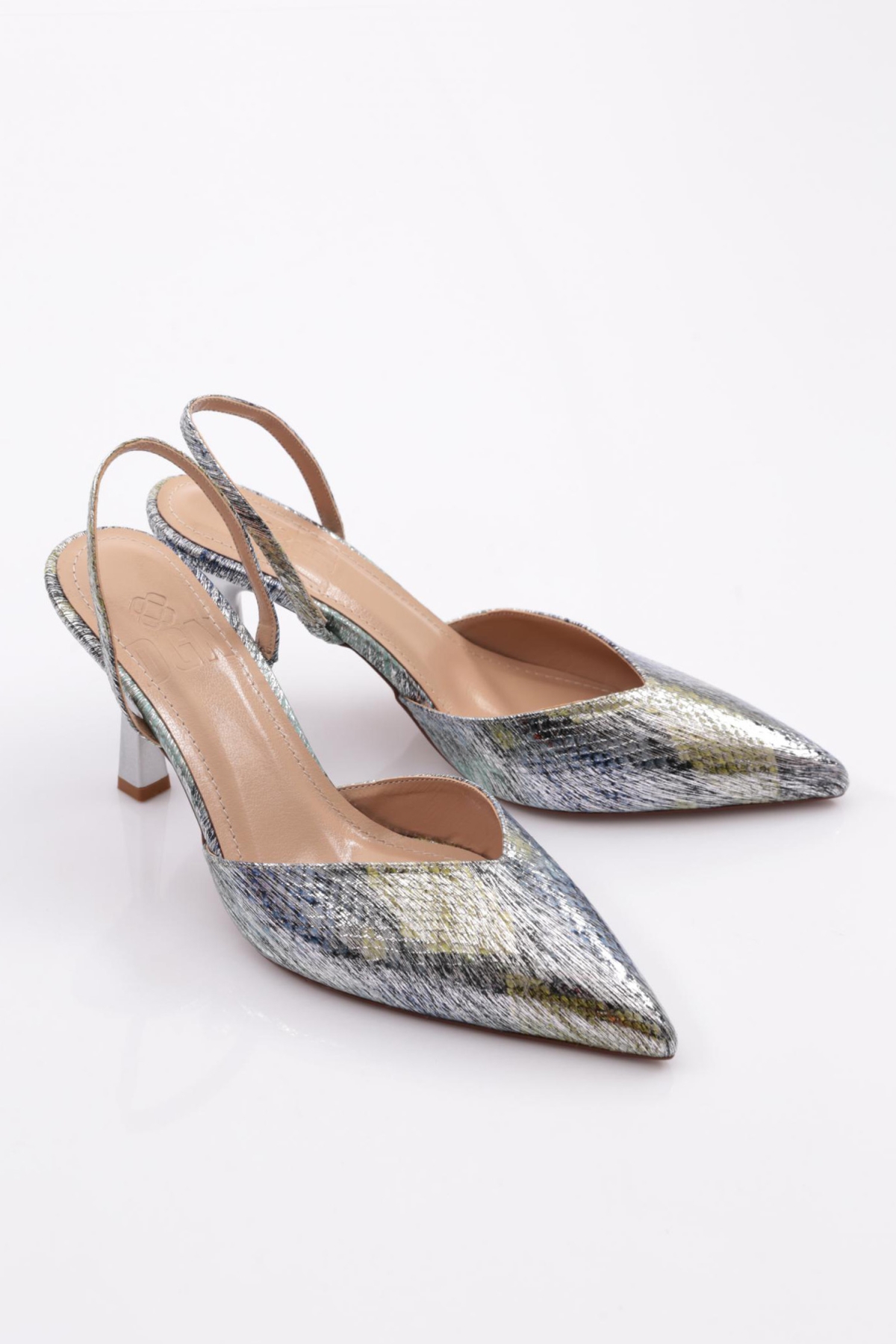 7073 Kadin Önü Kapali Sivri Burun Topuklu Ayakkabi - Görsel 3