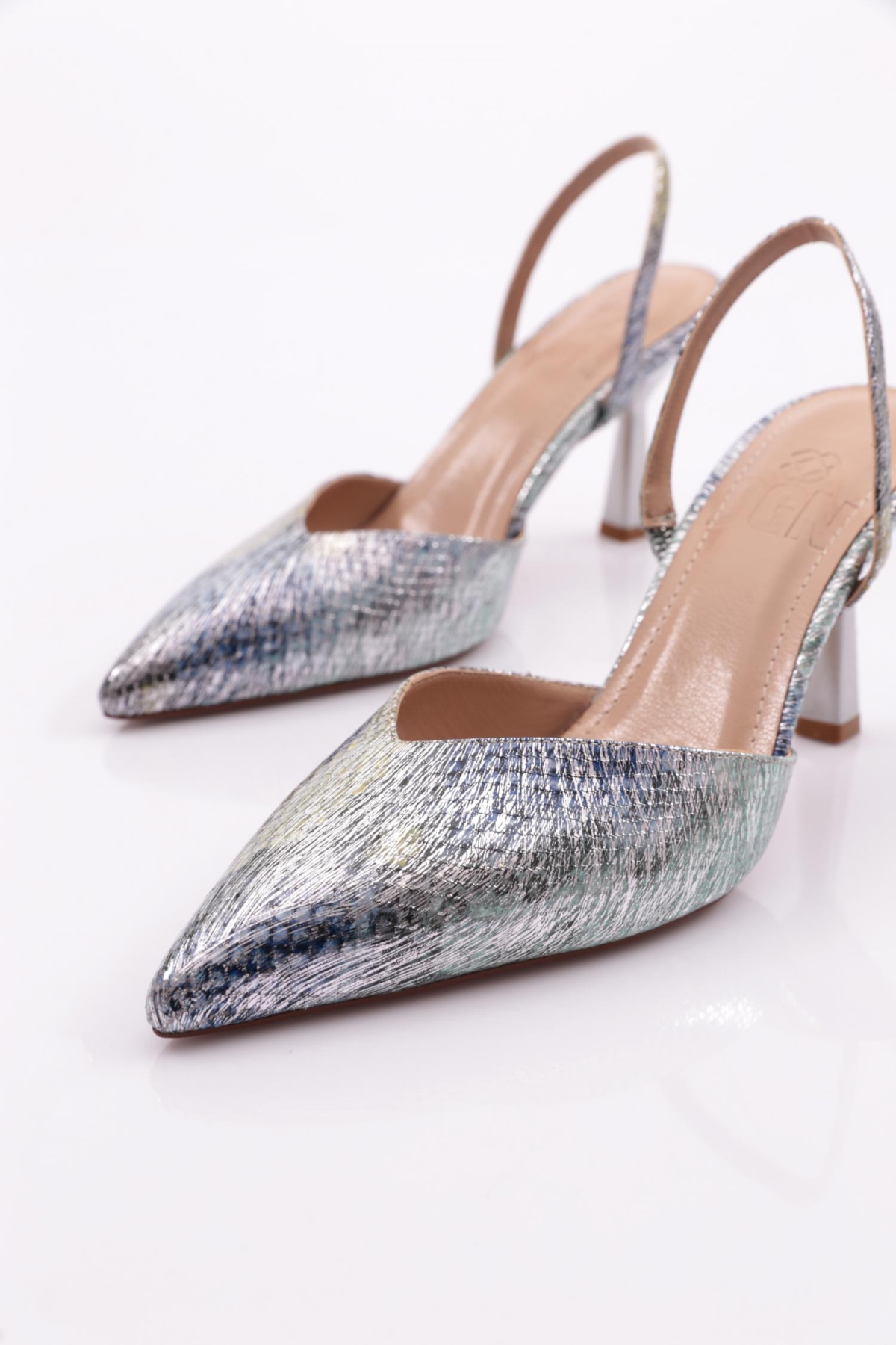 7073 Kadin Önü Kapali Sivri Burun Topuklu Ayakkabi - Görsel 5