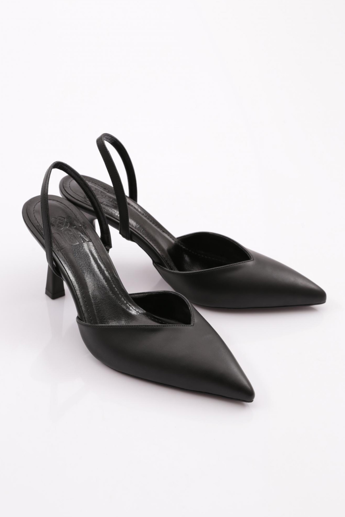 7073 Kadin Önü Kapali Sivri Burun Topuklu Ayakkabi - Görsel 3