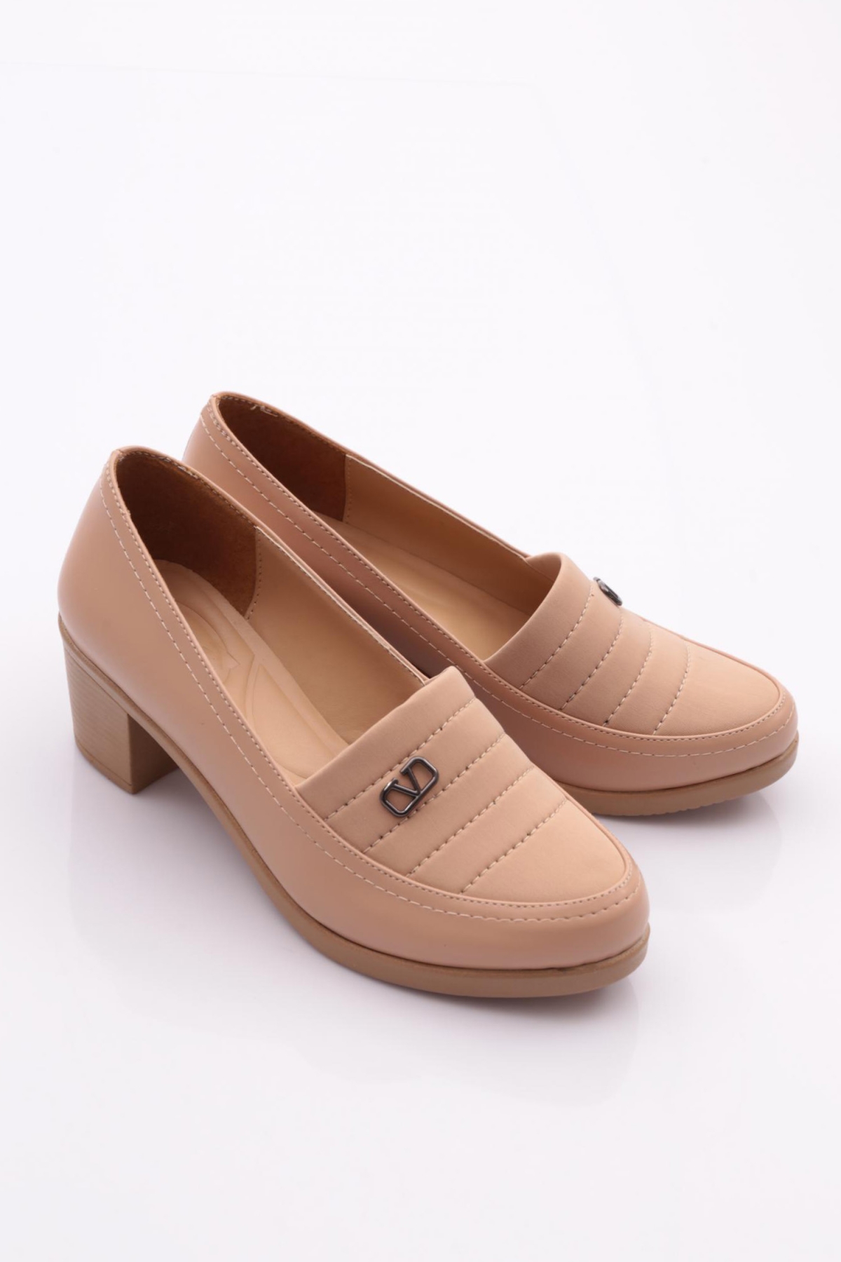 23042 Kadin Topuklu Ayakkabi - Görsel 3