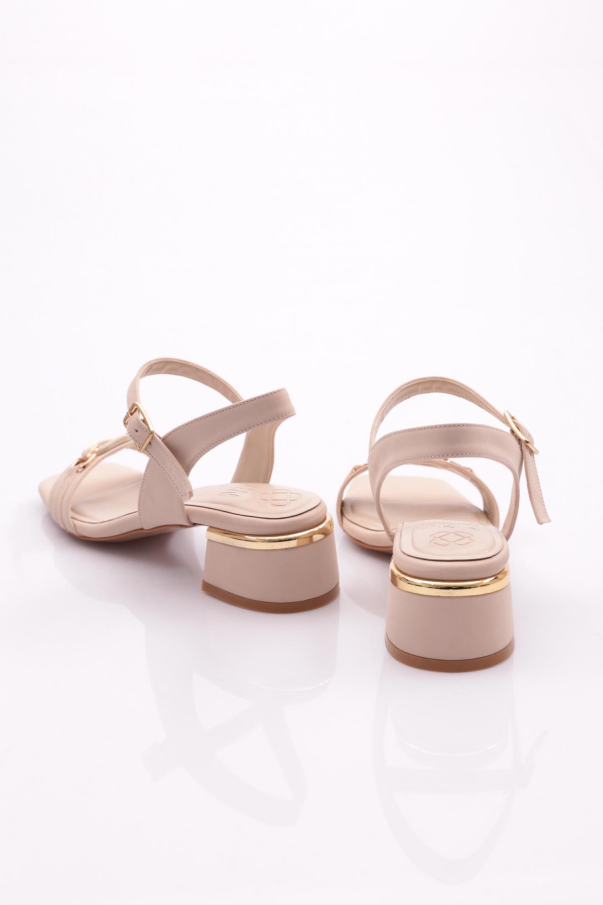 105 Kadin Bilekten Bağlamali Kemerli Topuklu Ayakkabi - Görsel 4