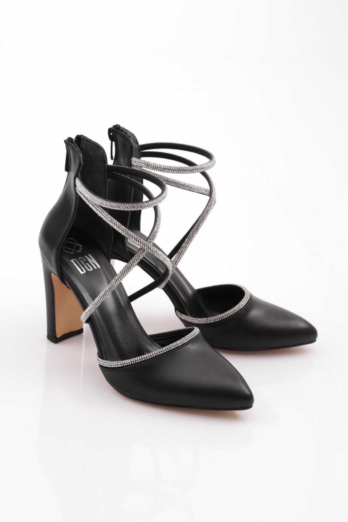 0314 Kadin Sivri Burun Topuklu Ayakkabi - Görsel 3