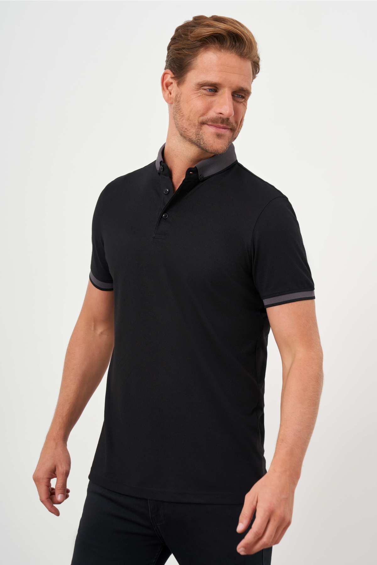 Erkek Siyah Trend Oxford Pike Düz Düğmeli Yaka Dynamic Fit T-Shirt