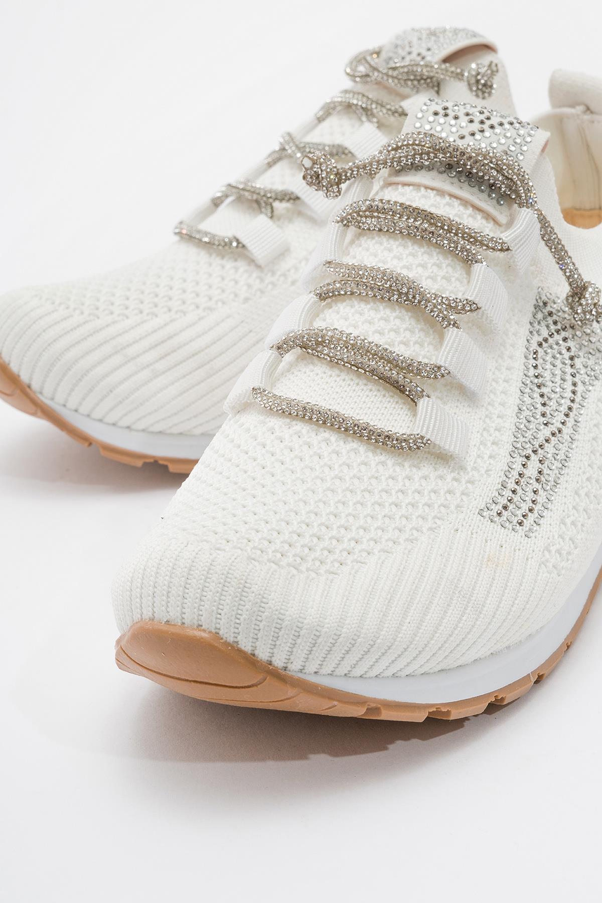 Kaydırmaz Taban Taşlı Kadın Babet BEYAZ - Görsel 4