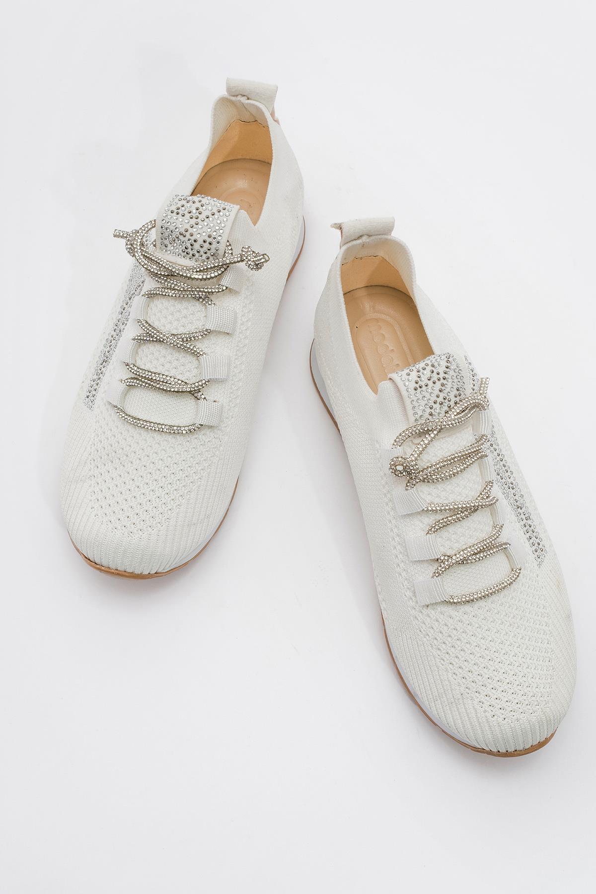 Kaydırmaz Taban Taşlı Kadın Babet BEYAZ - Görsel 6