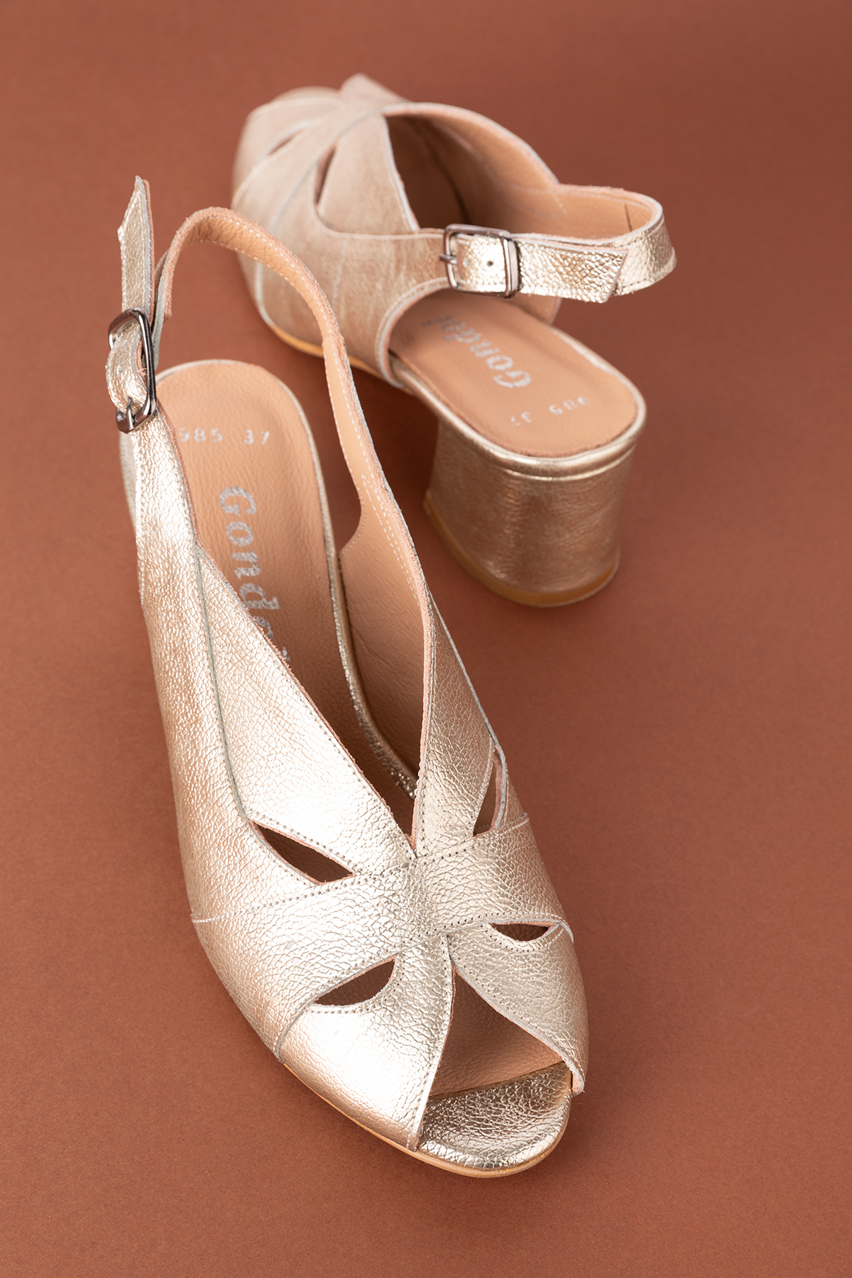 Gondol Hakiki Deri Klasik Topuklu Ayakkabı şhn.985 - Görsel 2