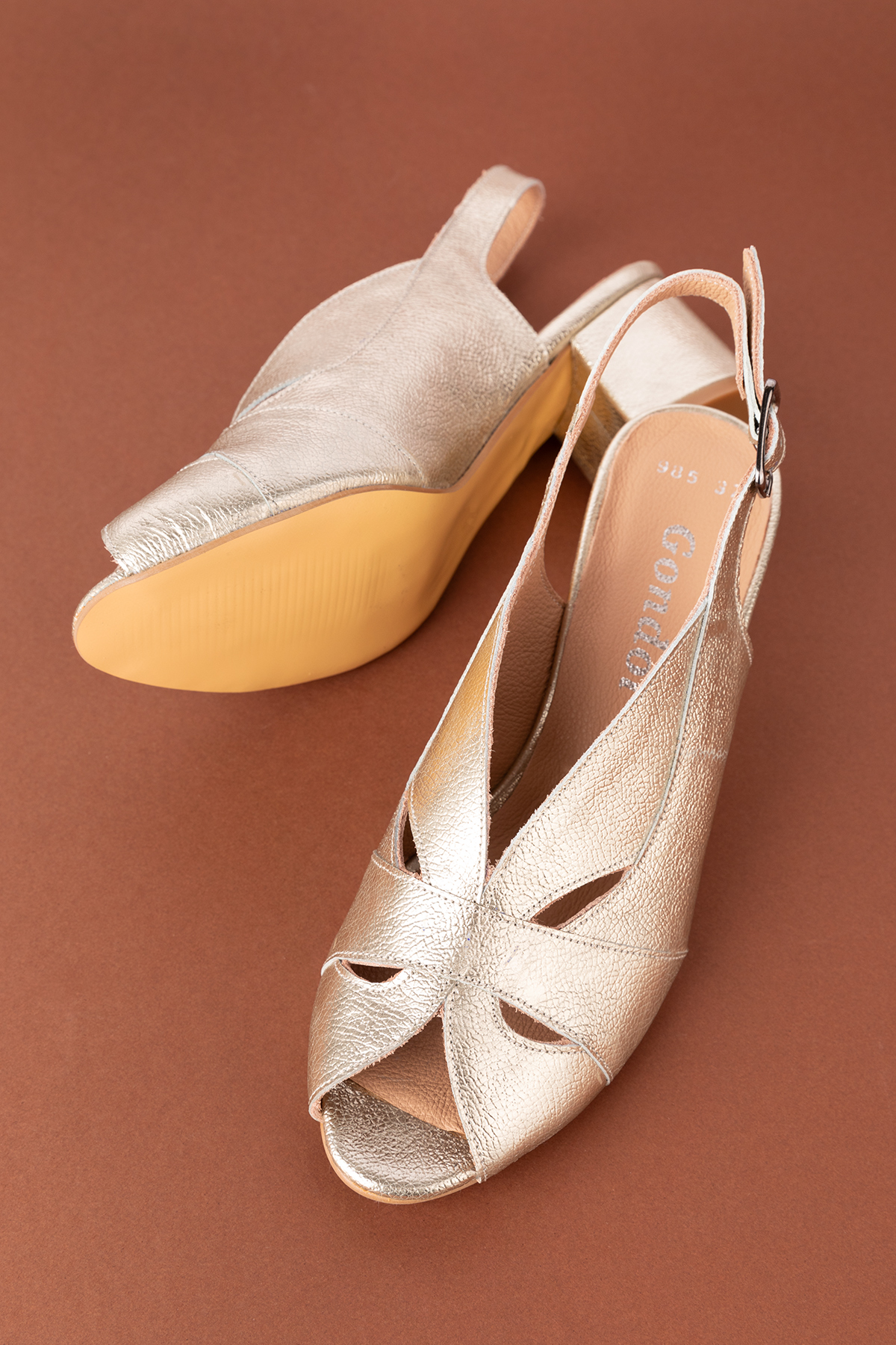 Gondol Hakiki Deri Klasik Topuklu Ayakkabı şhn.985 - Görsel 6