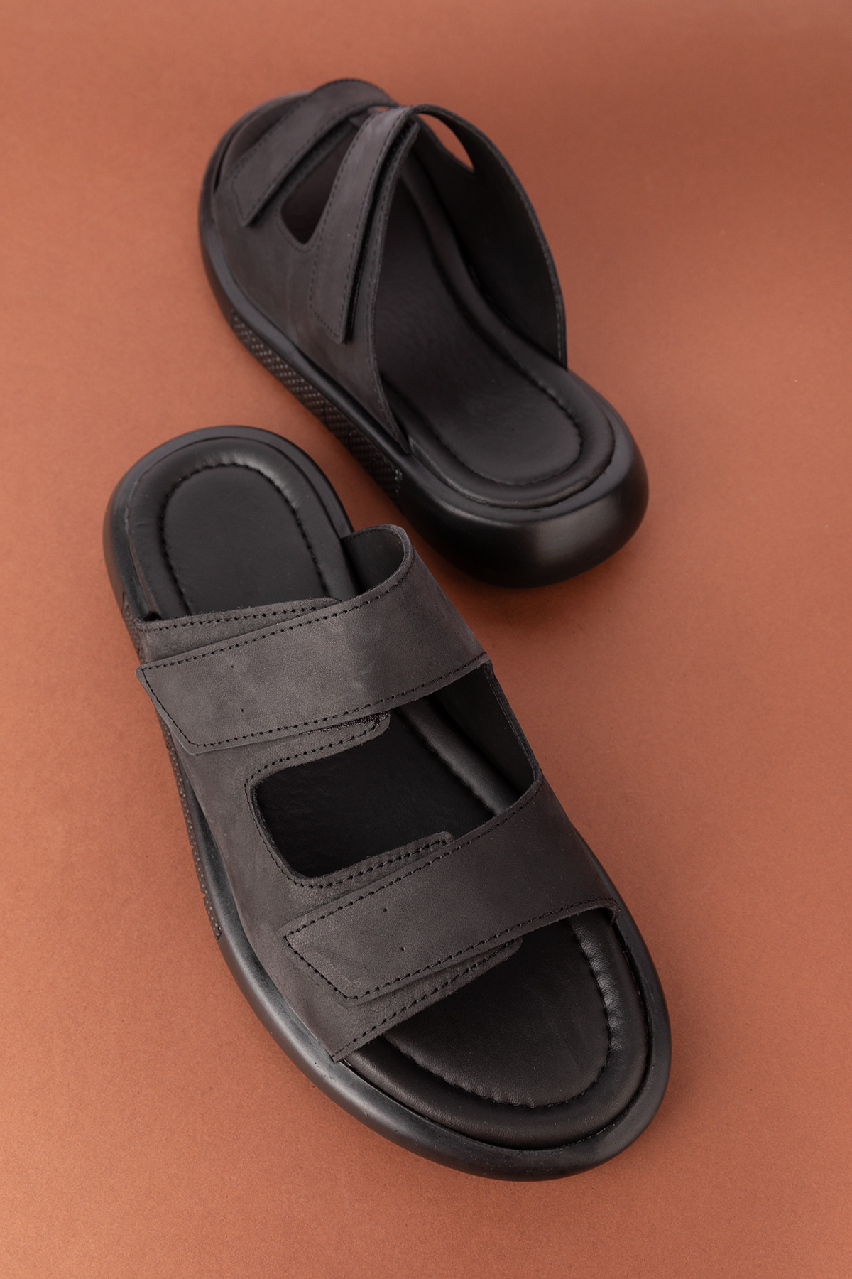 Gondol Erkek Hakiki Deri Cırtlı Ayarlanabilir Rahat Terlik esm.6016 - Görsel 2