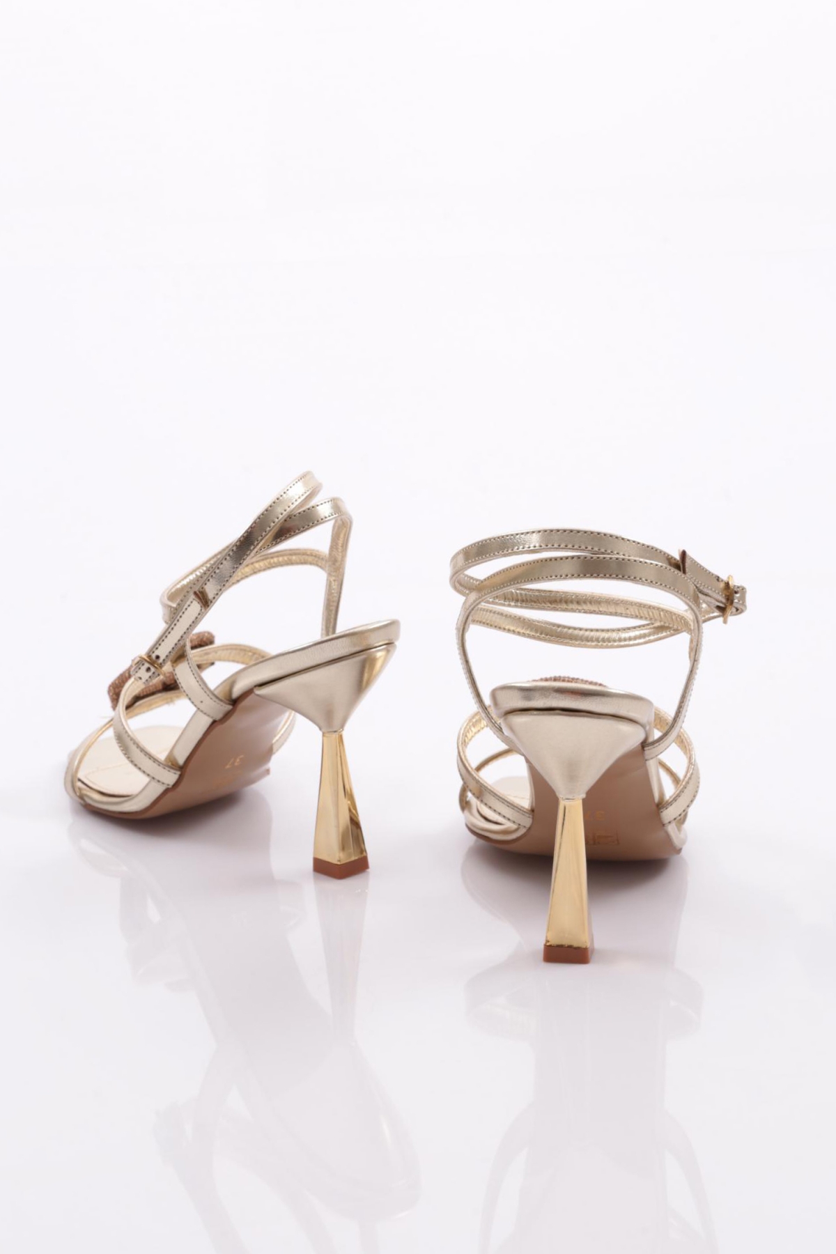 11080 Kadin Topuklu Ayakkabi - Görsel 4