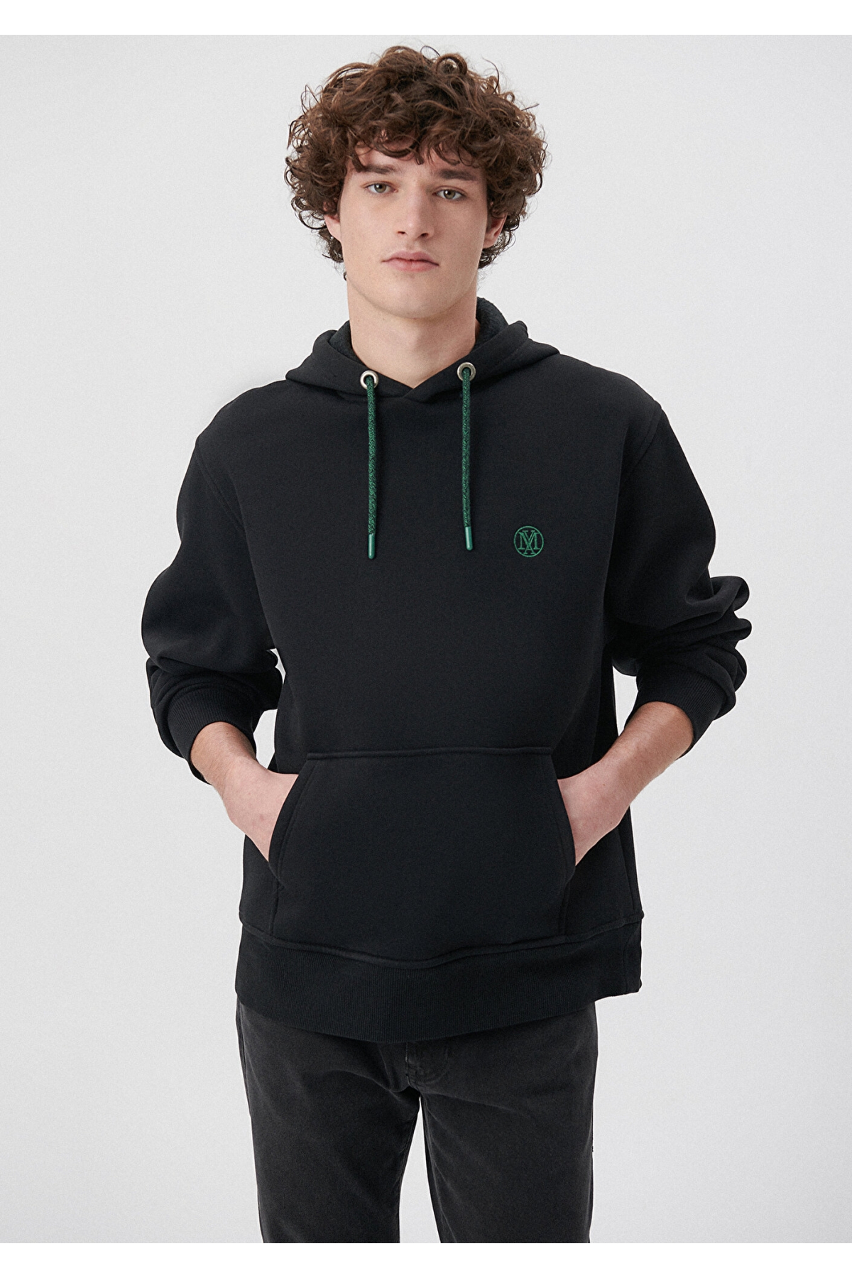 Logo Nakışlı Kapüşonlu Siyah Sweatshirt