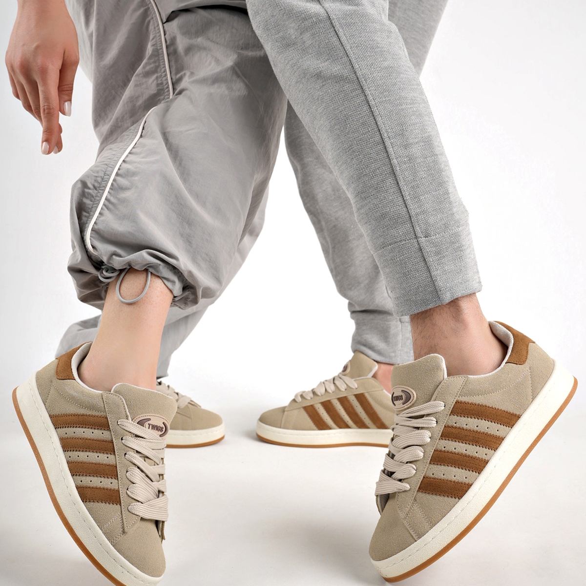 201270457-1.jpg
