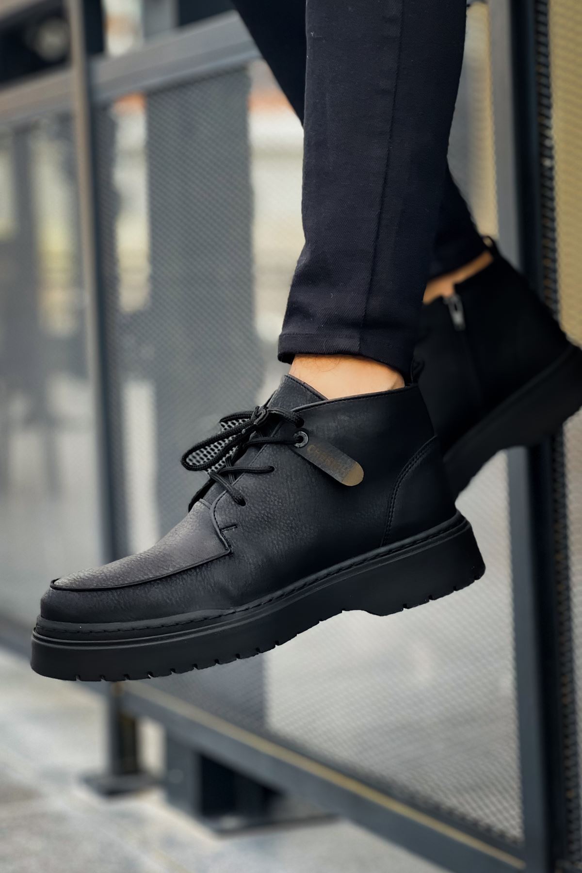 CH213 CST Bryggen Erkek Bot SIYAH - Görsel 2