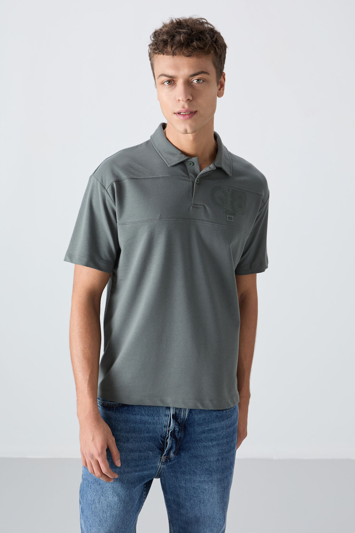 Haki Pamuklu Kalın Yumuşak Dokulu Oversize Fit Baskılı Polo Yaka Erkek T-Shirt - 88347