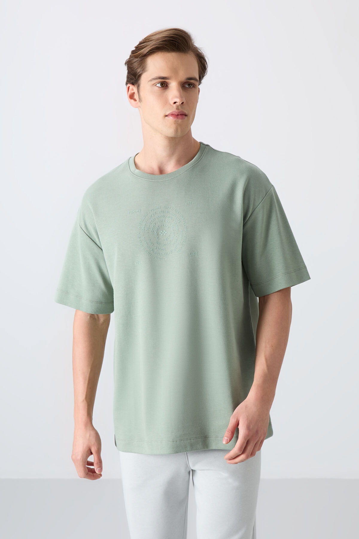 Açık Yeşil Pamuklu Kalın Yumuşak Dokulu Oversize Fit Baskılı Erkek T-Shirt - 88324