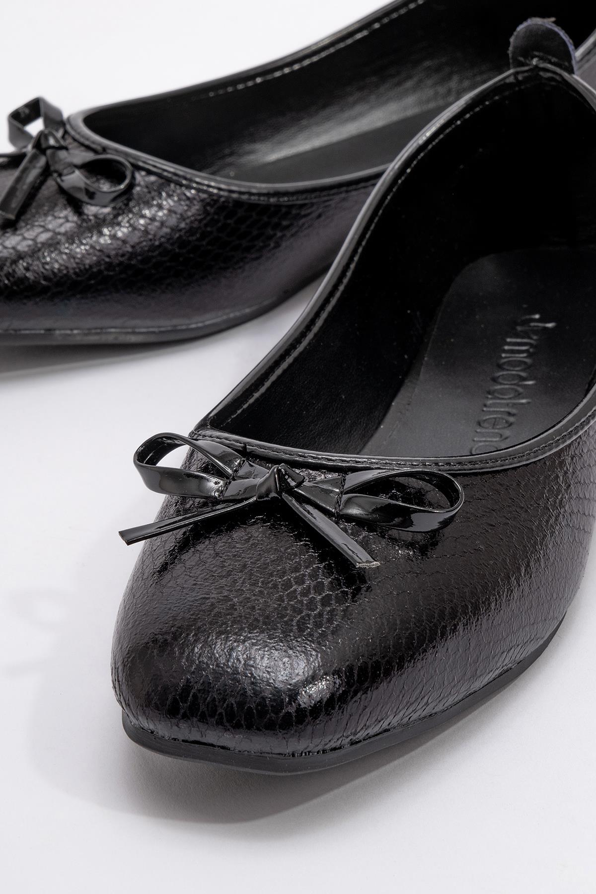 Kadın Küt Burunlu Babet SİYAH YILAN - Görsel 4