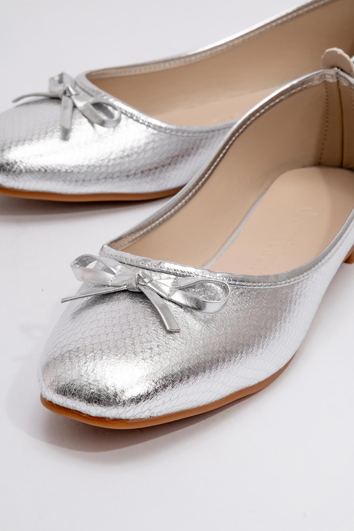 Kadın Küt Burunlu Babet GÜMÜŞ YILAN - Görsel 4