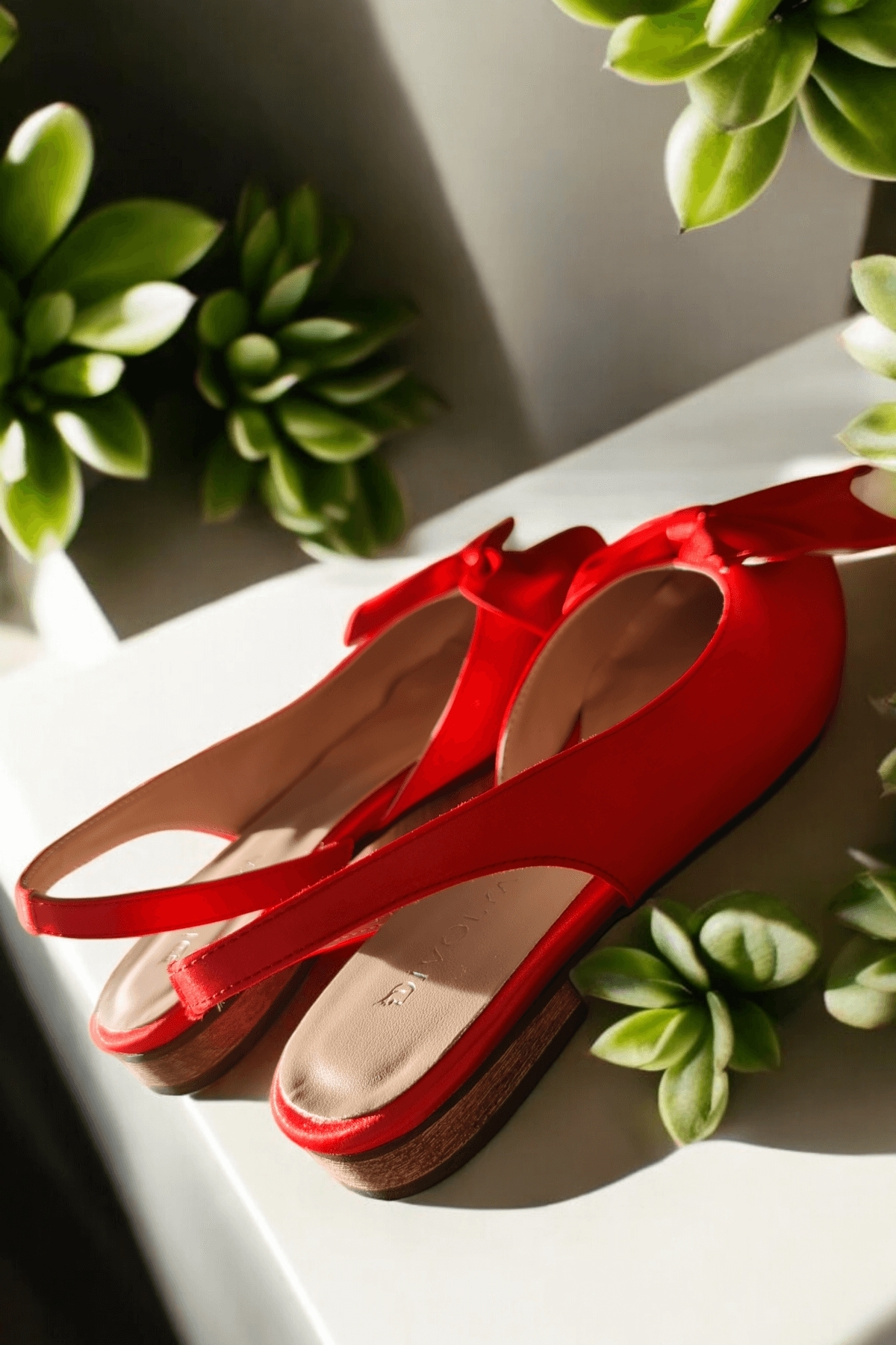 Vina Kırmızı Fiyonklu Saten (2 cm Topuklu) Bilekten Bantlı Sivri Burun Günlük Babet - Görsel 6