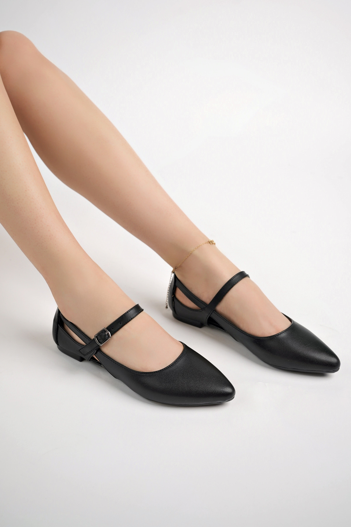Kadın Yazlık Rahat Baretli Sivri Burun Babet Ayakkabı .2024.052 Siyah - Görsel 2