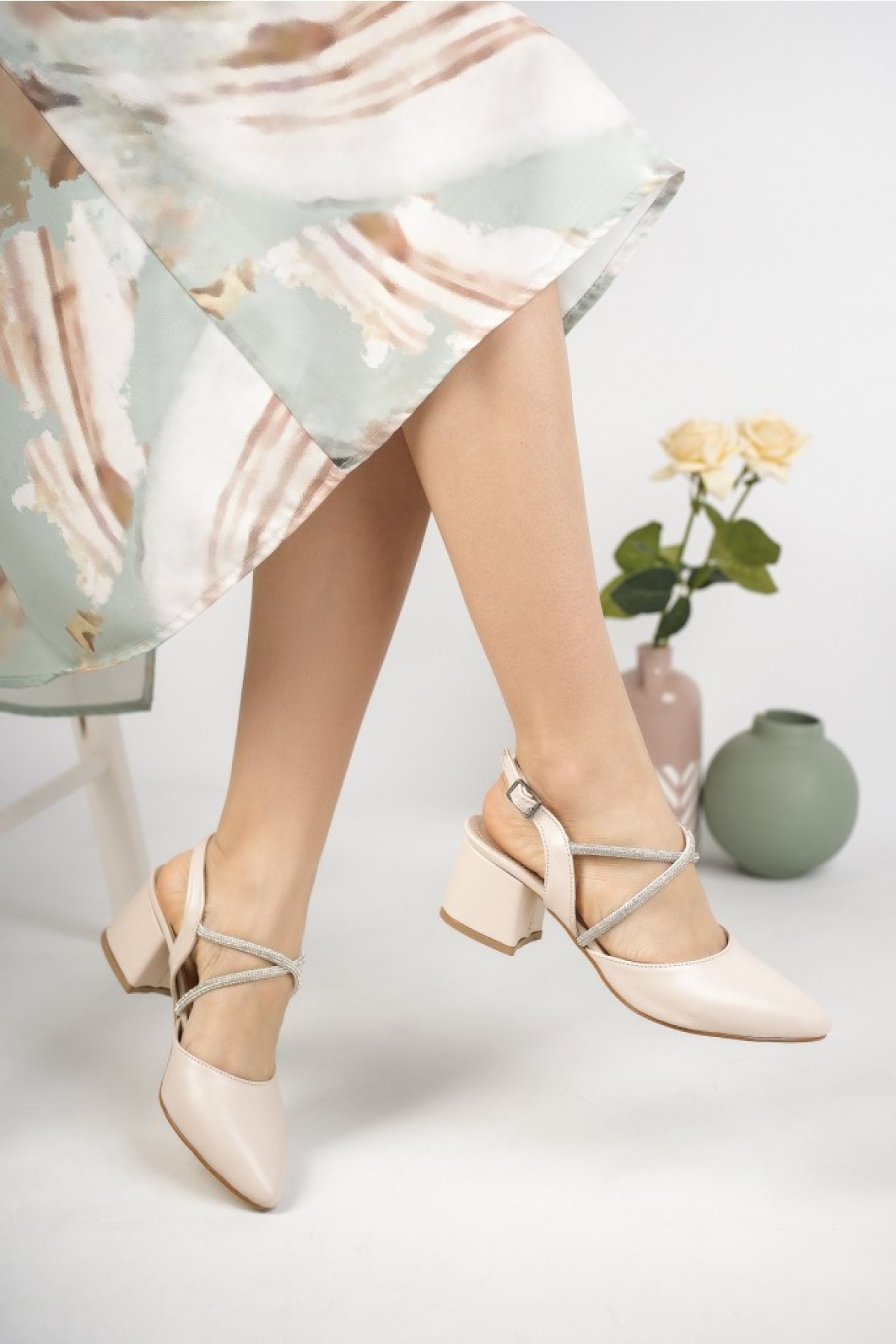 https://floimages.mncdn.com/media/catalog/product/24-07/26/201296785-3-1721990551.jpg