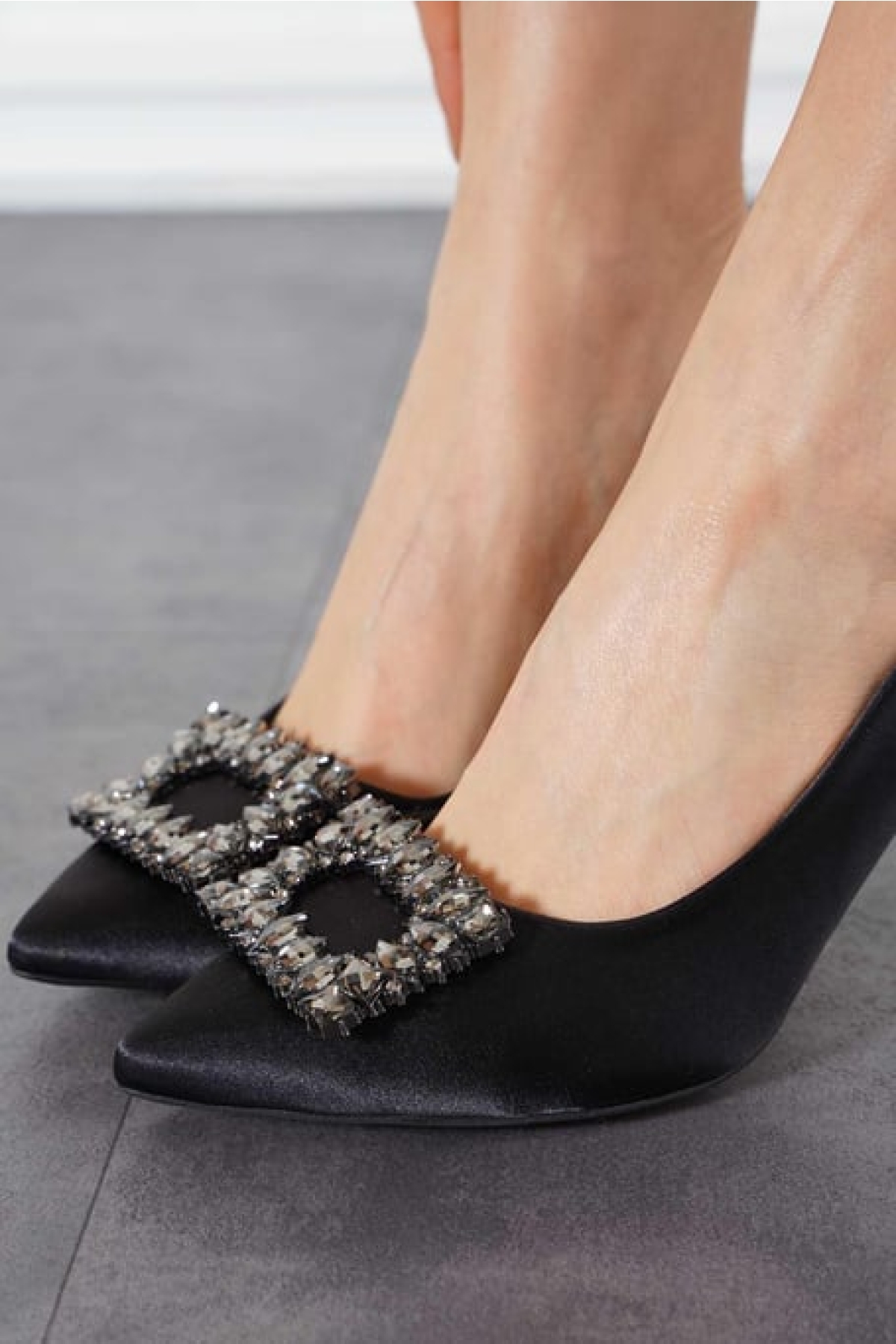 https://floimages.mncdn.com/media/catalog/product/24-07/26/201296827-4-1721991147.jpg