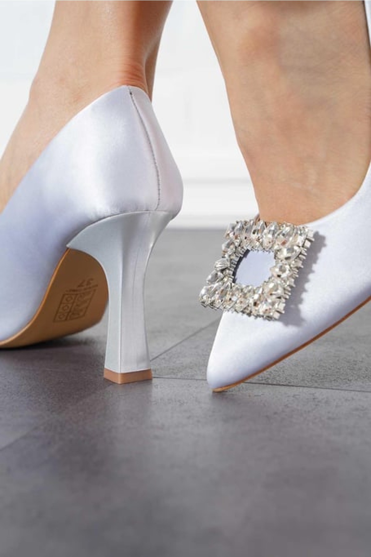 Kare Taş Detaylı Stiletto Kadın Topuklu Ayakkabı - Görsel 5