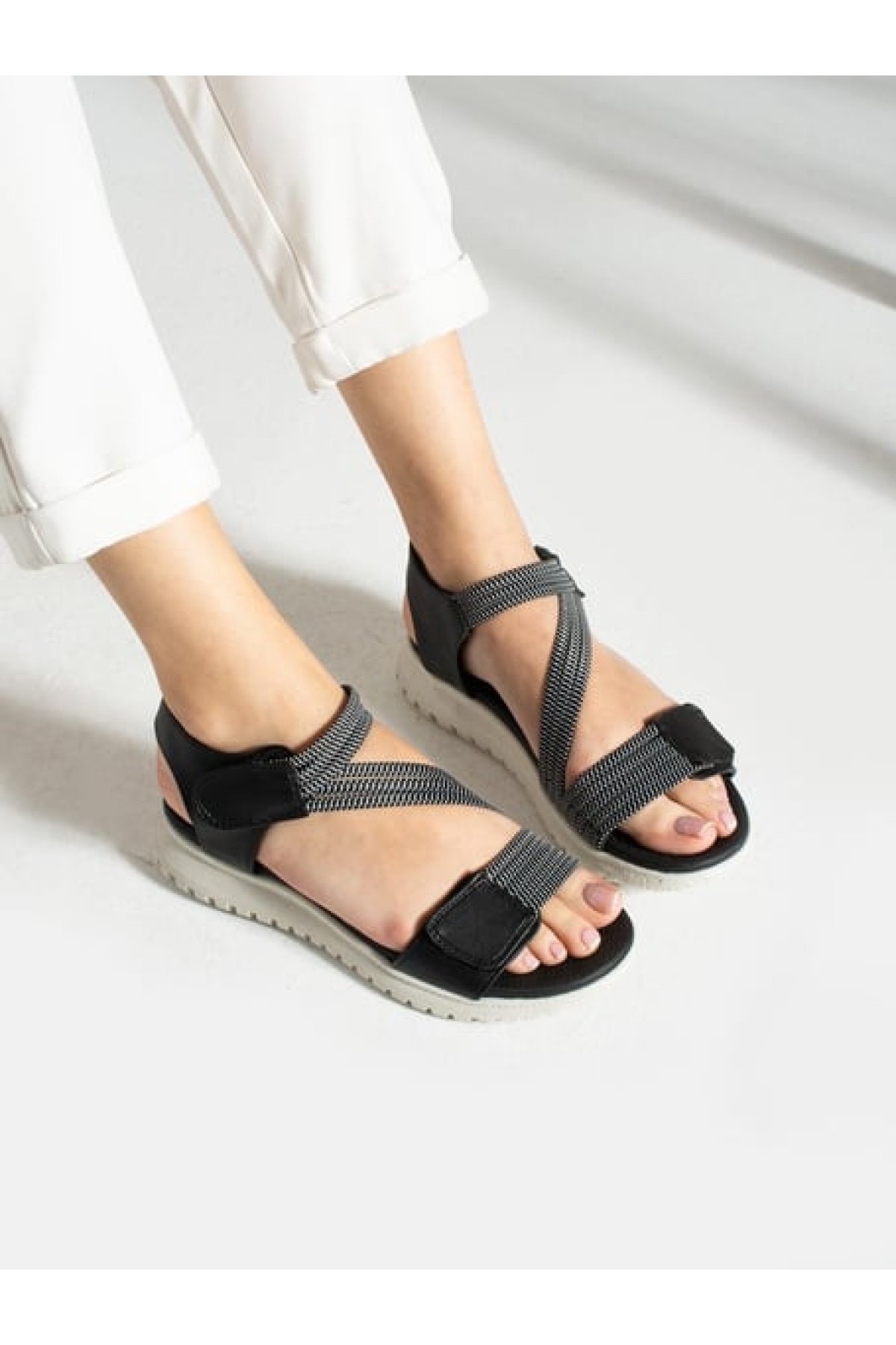 Günlük Cırtlı Fuspet Taban Rahat Ortopedik Kadın Sandalet - Görsel 4