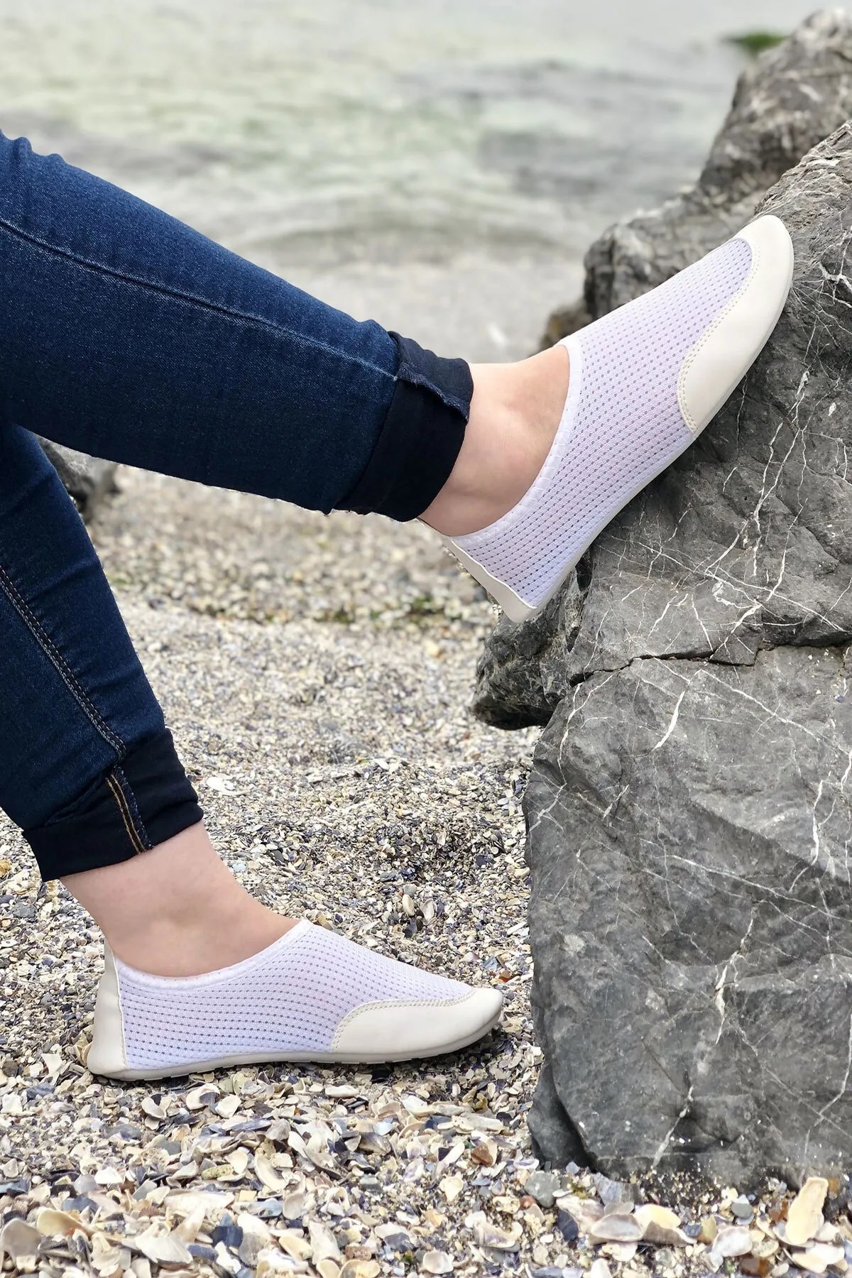 Unisex Beyaz Kalın Tabanlı Rahat Ortopedik Plaj Havuz Bahçe Deniz Ayakkabısı BEACH-0735 - Görsel 2