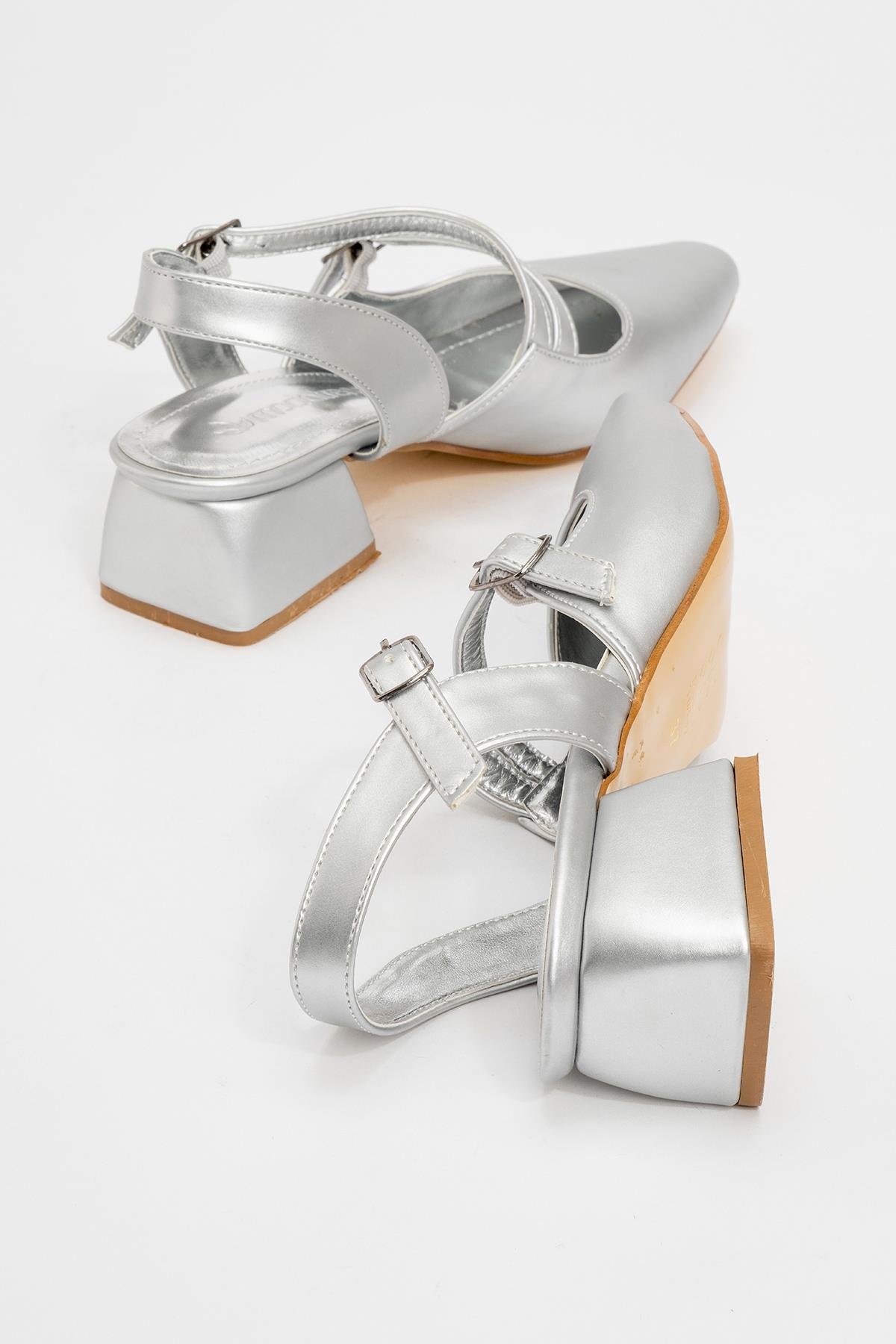 Kadın Arkası Açık 2 Tokalı Topuklu Sandalet GÜMÜŞ CİLT - Görsel 5