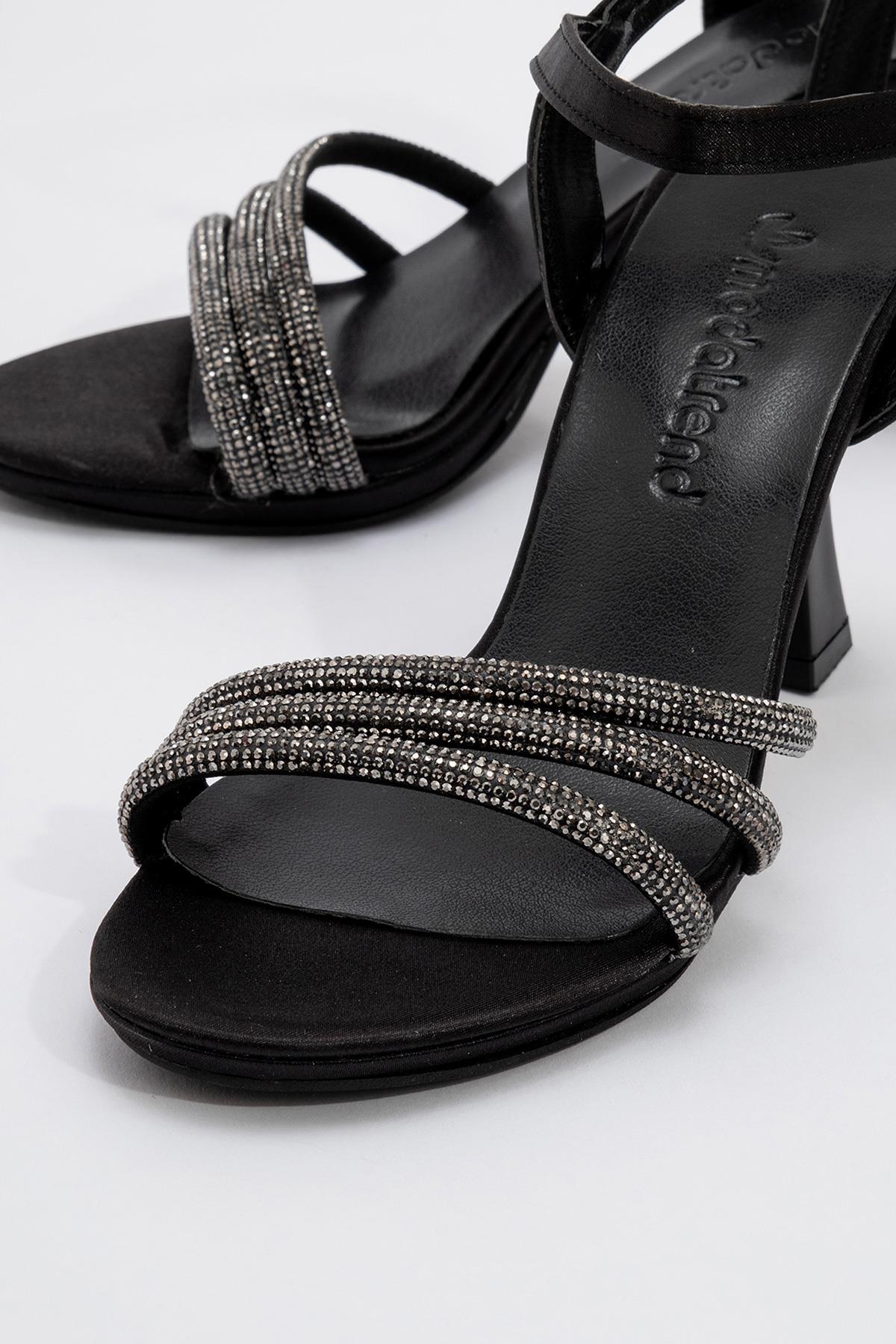 Kadın Biyeli Taşlı Topuklu Sandalet SİYAH SATEN - Görsel 4