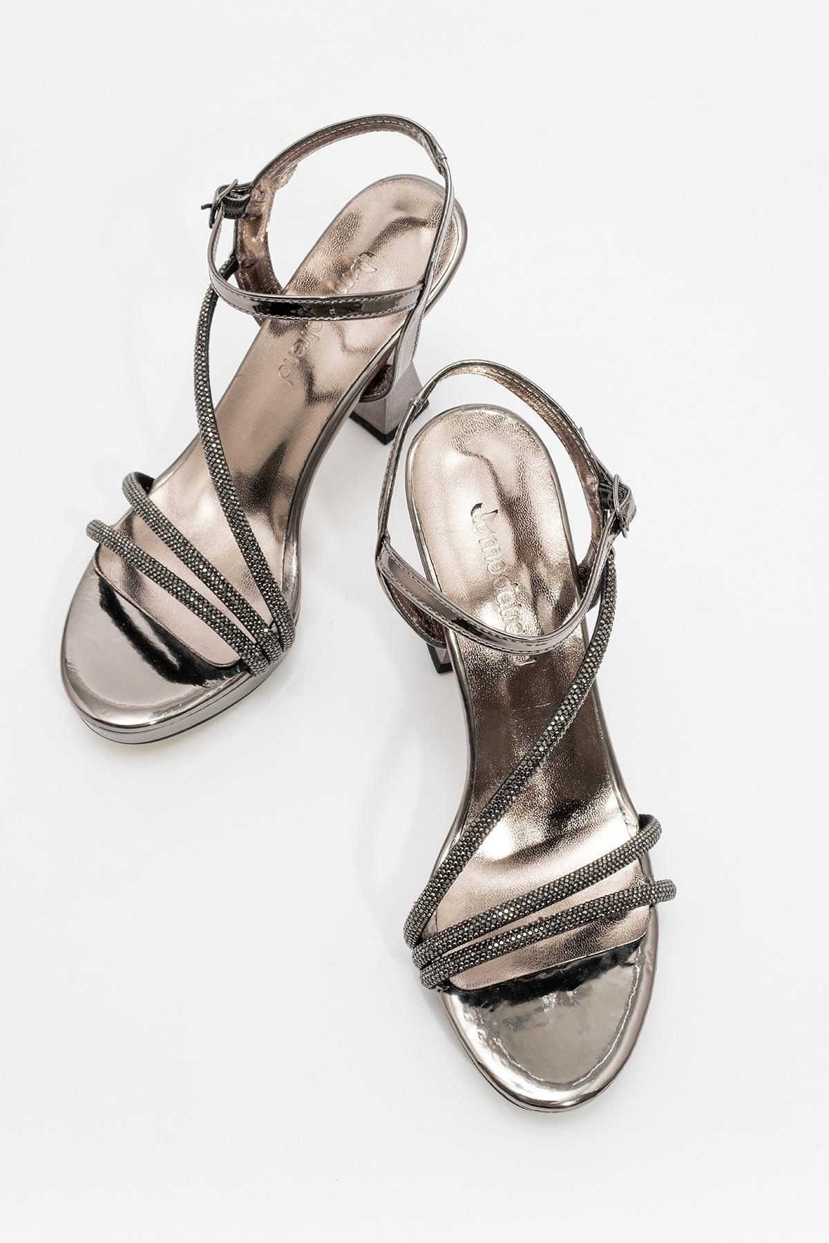 Kadın Taşlı Topuklu Ayakkabı PLATİN AYNA - Görsel 4