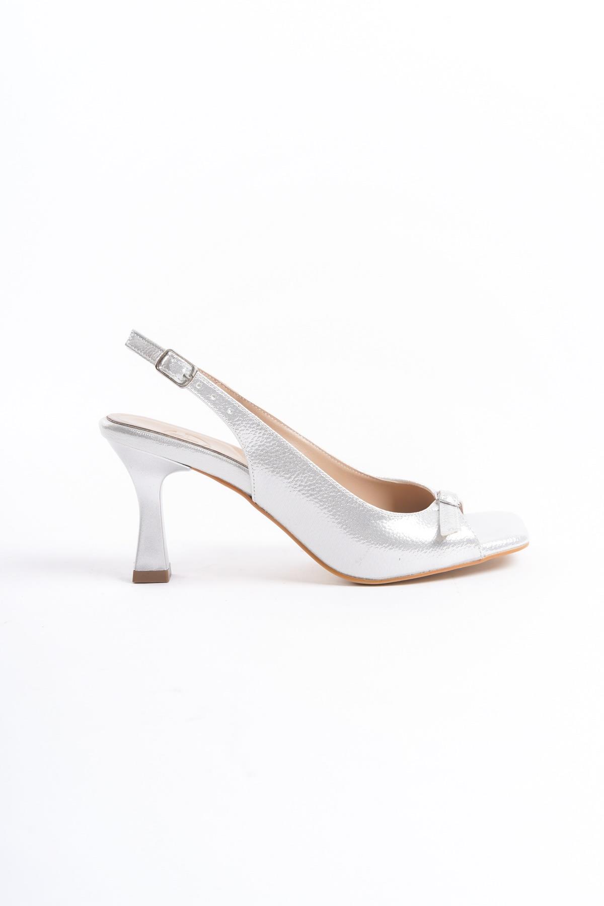 Seashell Gümüş Arkası Açık Topuklu Sandalet Tokalı Kadın Ayakkabı - Görsel 5
