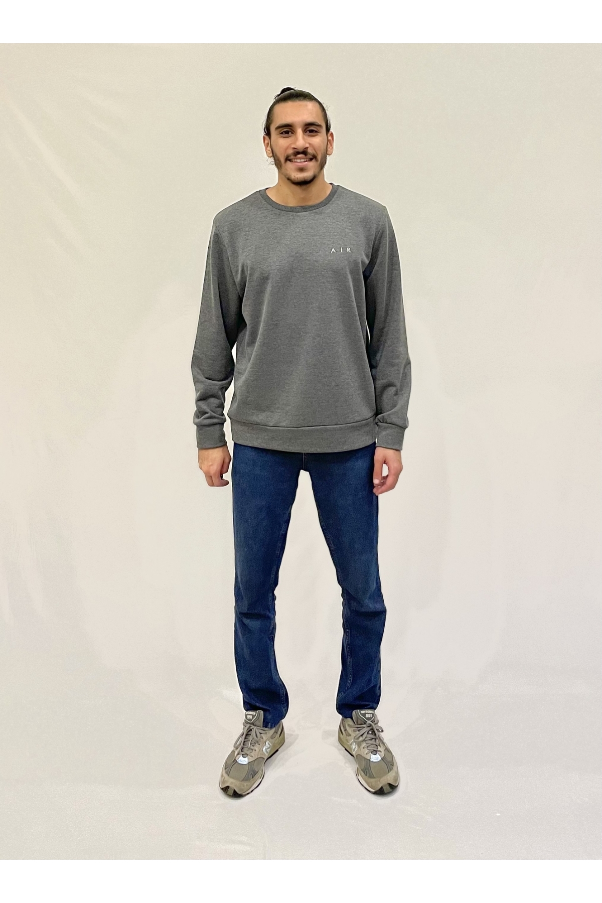 Erkek Bisiklet Yaka Rahat Kalıp 3 iplik Kalın AİR Nakışlı  Sweatshirt SPR24SW33