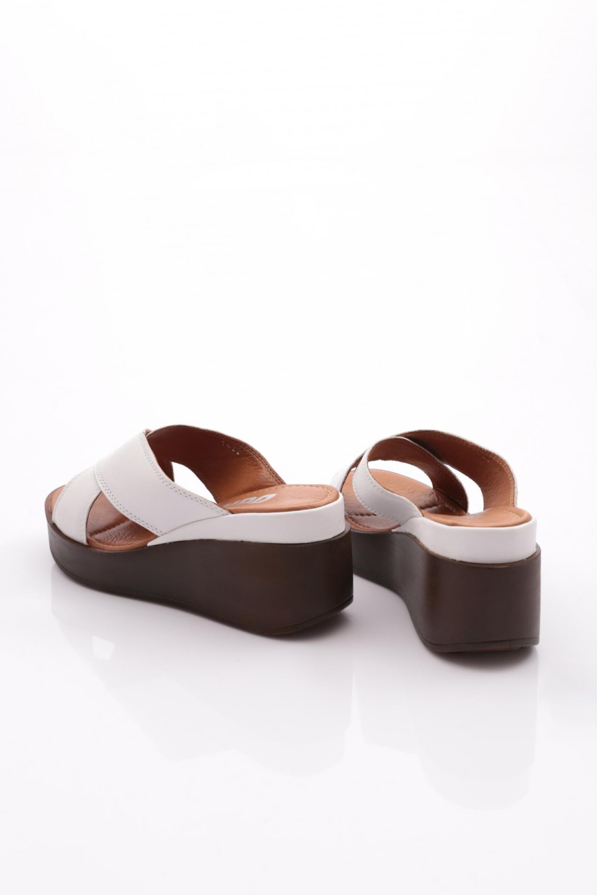 1422 Kadin Çapraz Bantli Yüksek Taban Terlik - Görsel 4