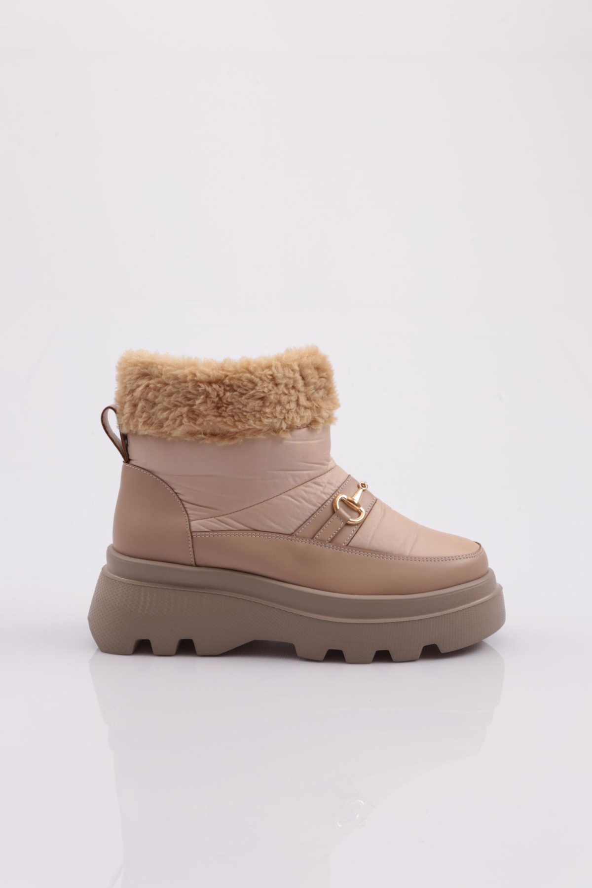 4250 Kadin Sivri Burun Metal Burgu Bantli İnce Topuklu Bot - Görsel 2