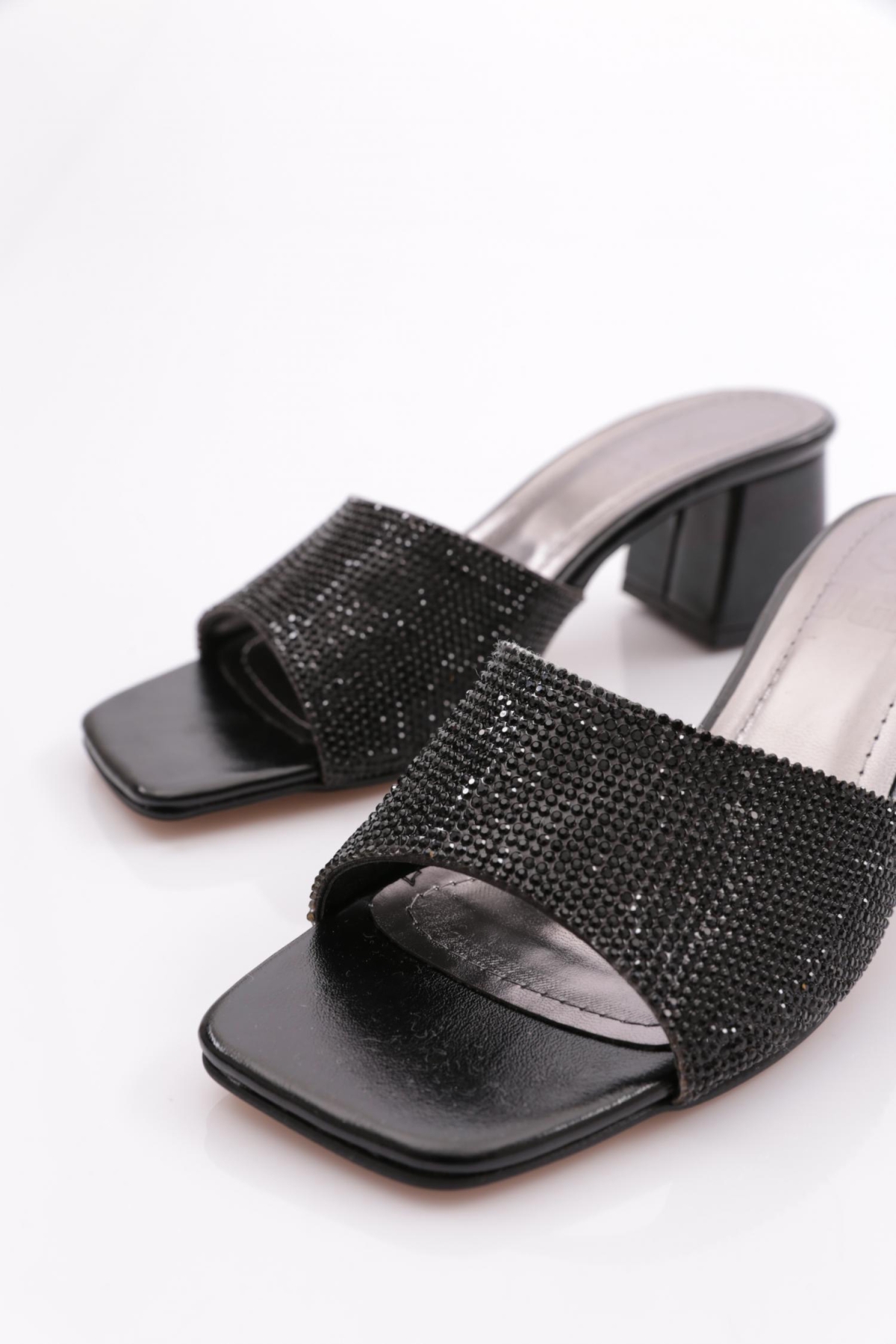 K1034 Kadin Kadeh Topuklu Taş Süslemeli Topuklu Terlik - Görsel 5