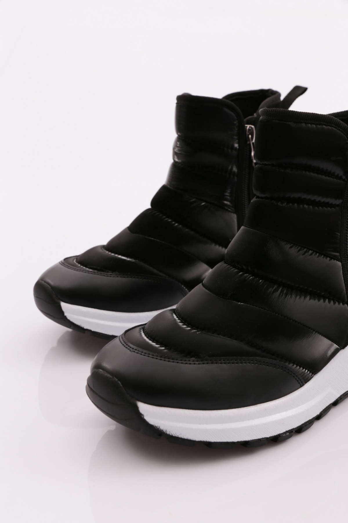 069 Kadin Kar Botu - Görsel 5