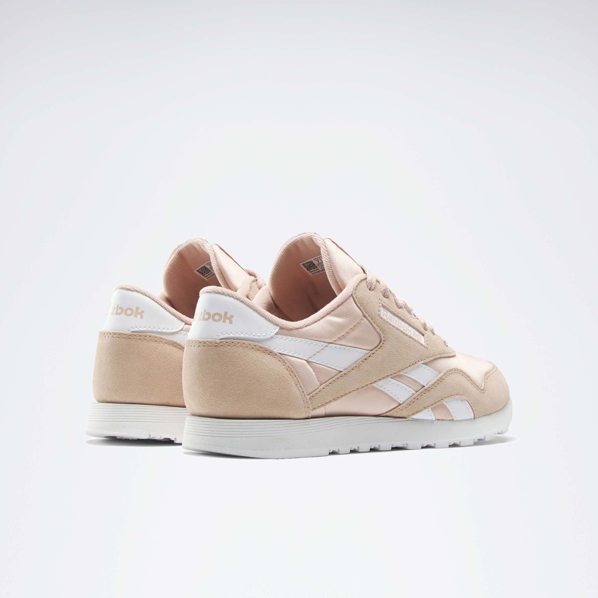 classic-nylon-pudra-kadin-sneaker