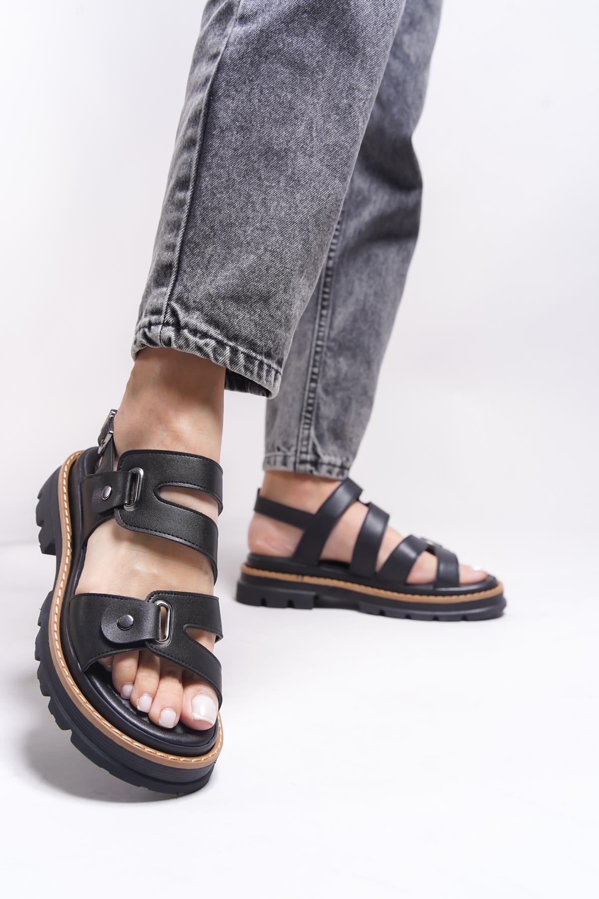 Kalın Taban Zımba Detaylı Kadın Sandalet - Görsel 4