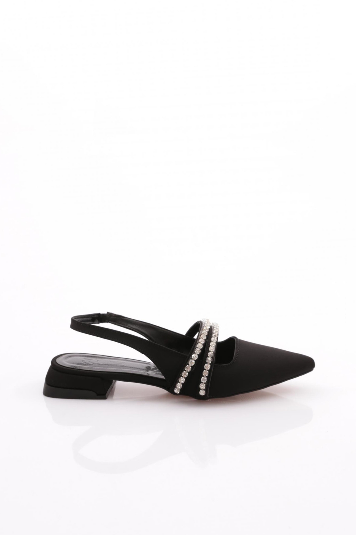 014 Kadin Üstü Taş İşlemeli Sandalet - Görsel 2