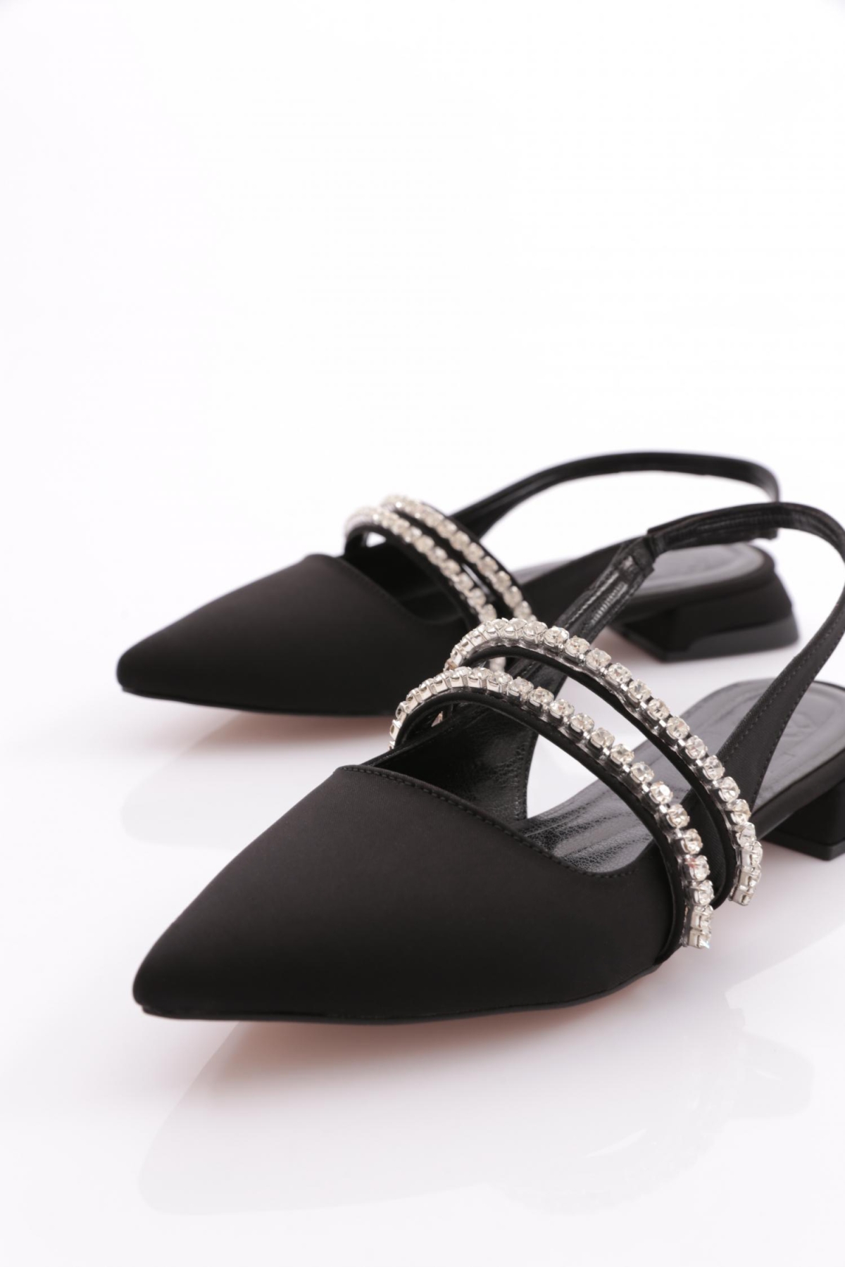 014 Kadin Üstü Taş İşlemeli Sandalet - Görsel 5