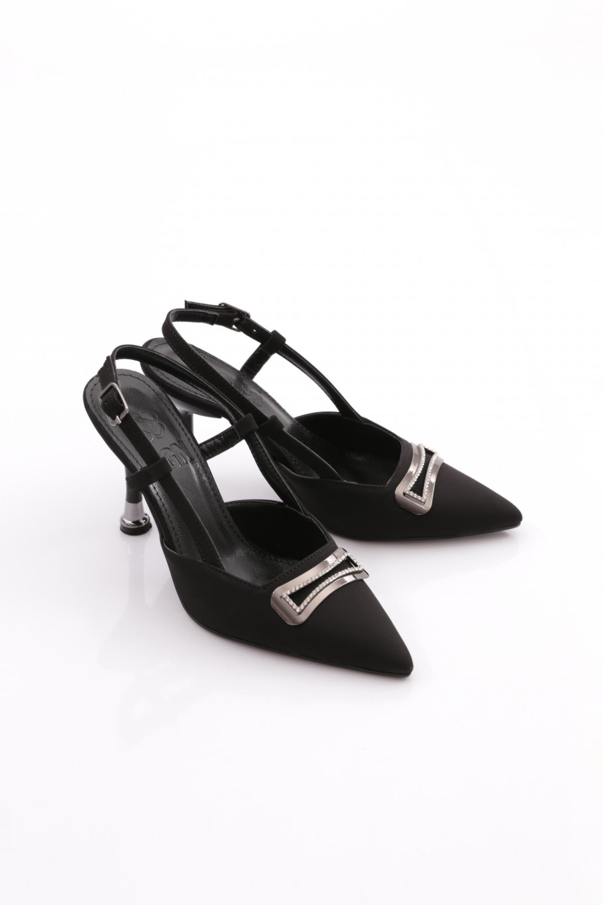 512 Kadin Arkadan Bağlamali Topuklu Ayakkabi - Görsel 3