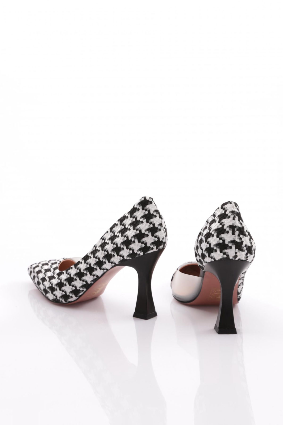 0653 Kadin Sivri Burun Parmak Dekolteli Yani Transparan Uzun Topuklu Ayakkabi - Görsel 4