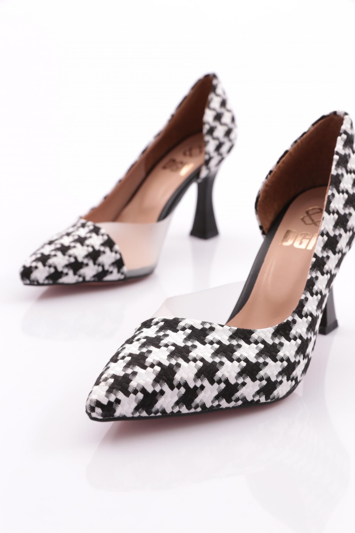 0653 Kadin Sivri Burun Parmak Dekolteli Yani Transparan Uzun Topuklu Ayakkabi - Görsel 5